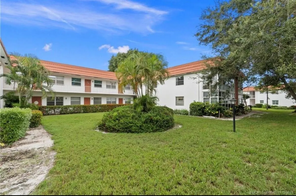 2600 SE Ocean Boulevard, #B7