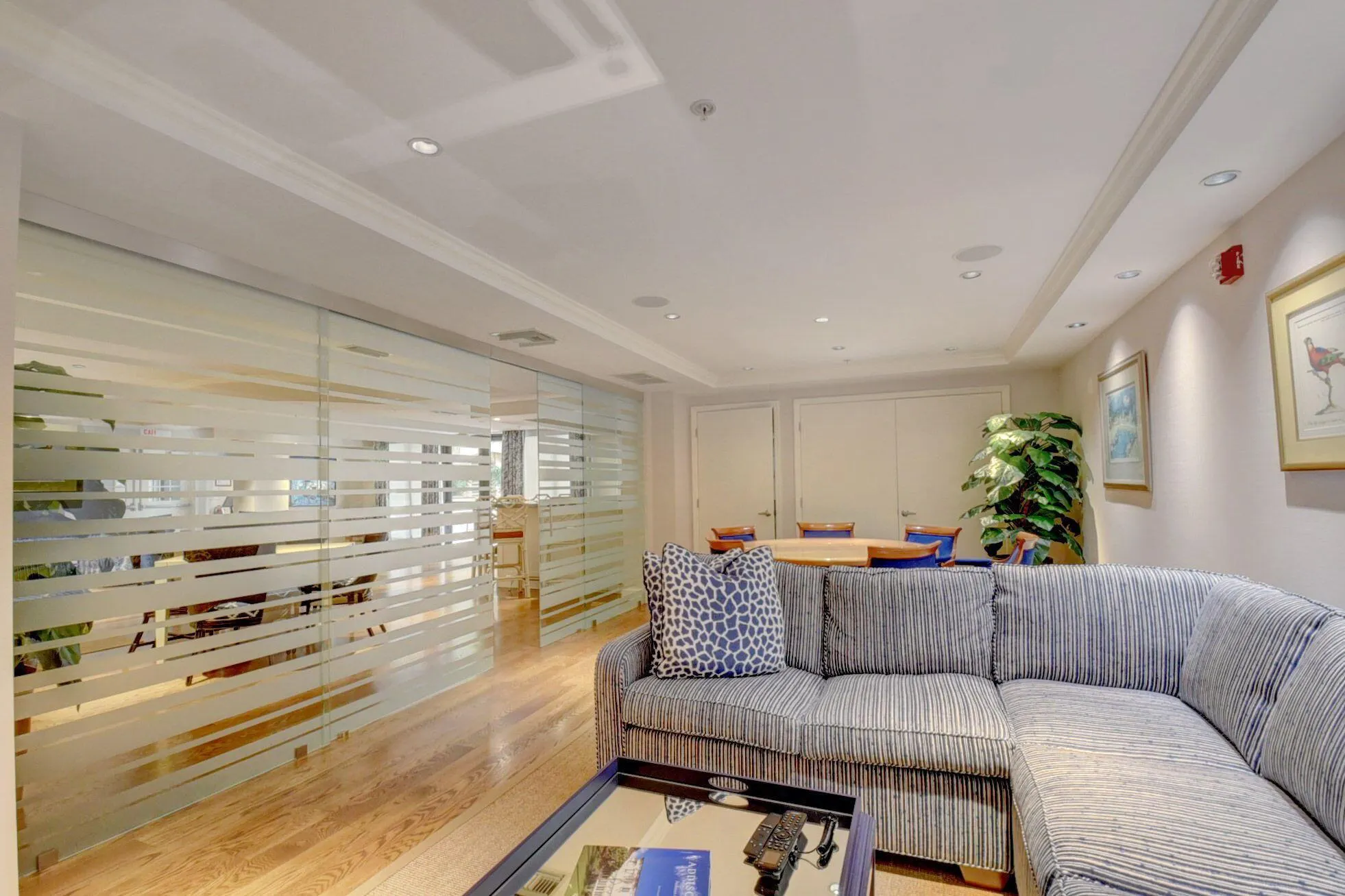 801 S Olive Avenue, #1022