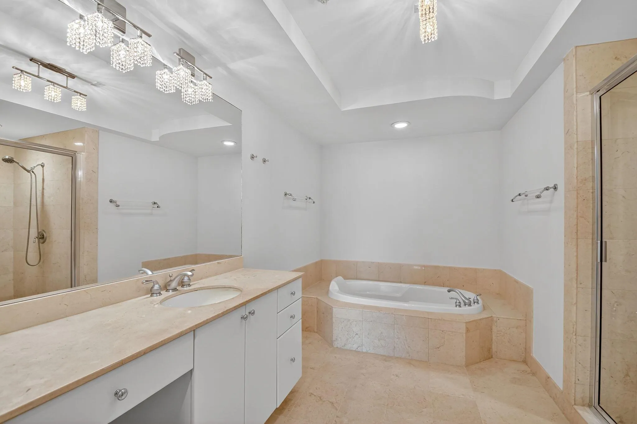 801 S Olive Avenue, #1022