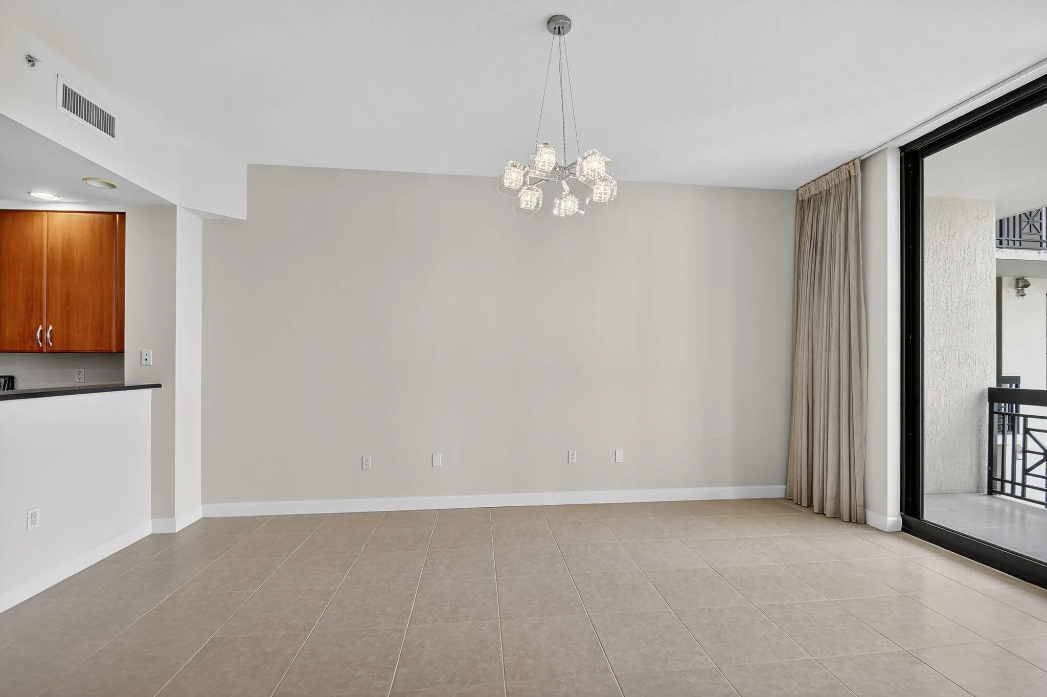 801 S Olive Avenue, #1022