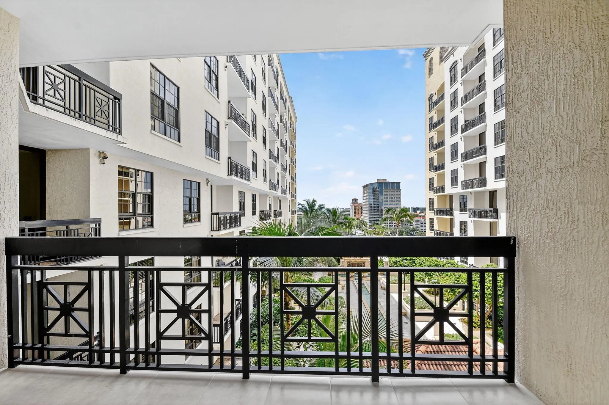 801 S Olive Avenue, #1022