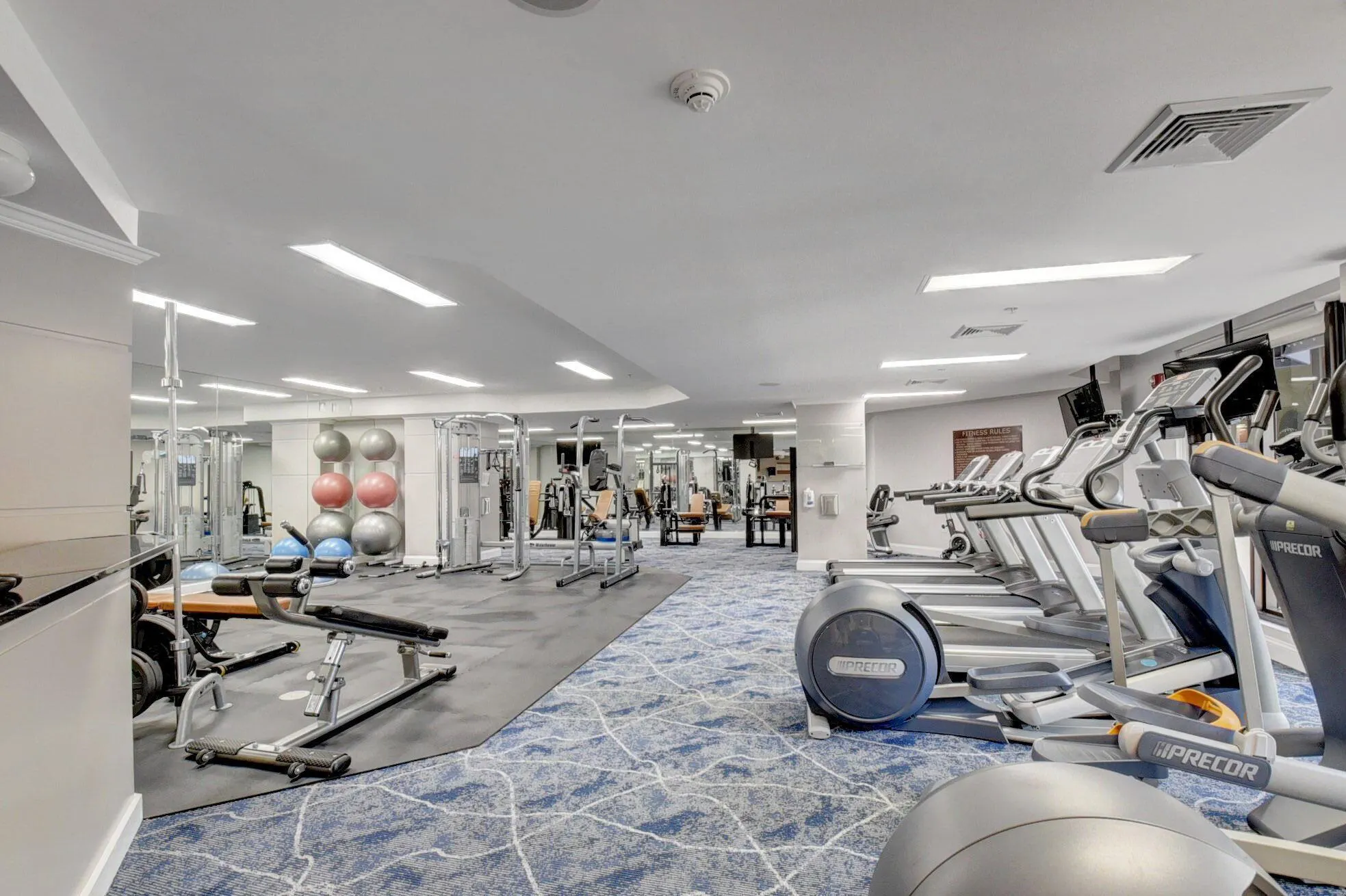 801 S Olive Avenue, #1022