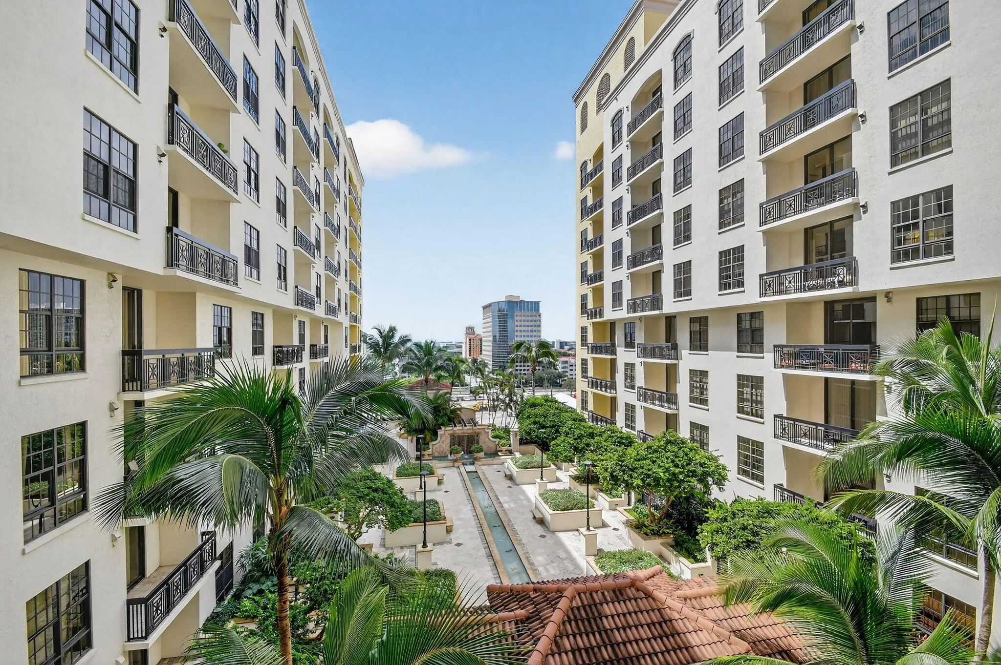 801 S Olive Avenue, #1022