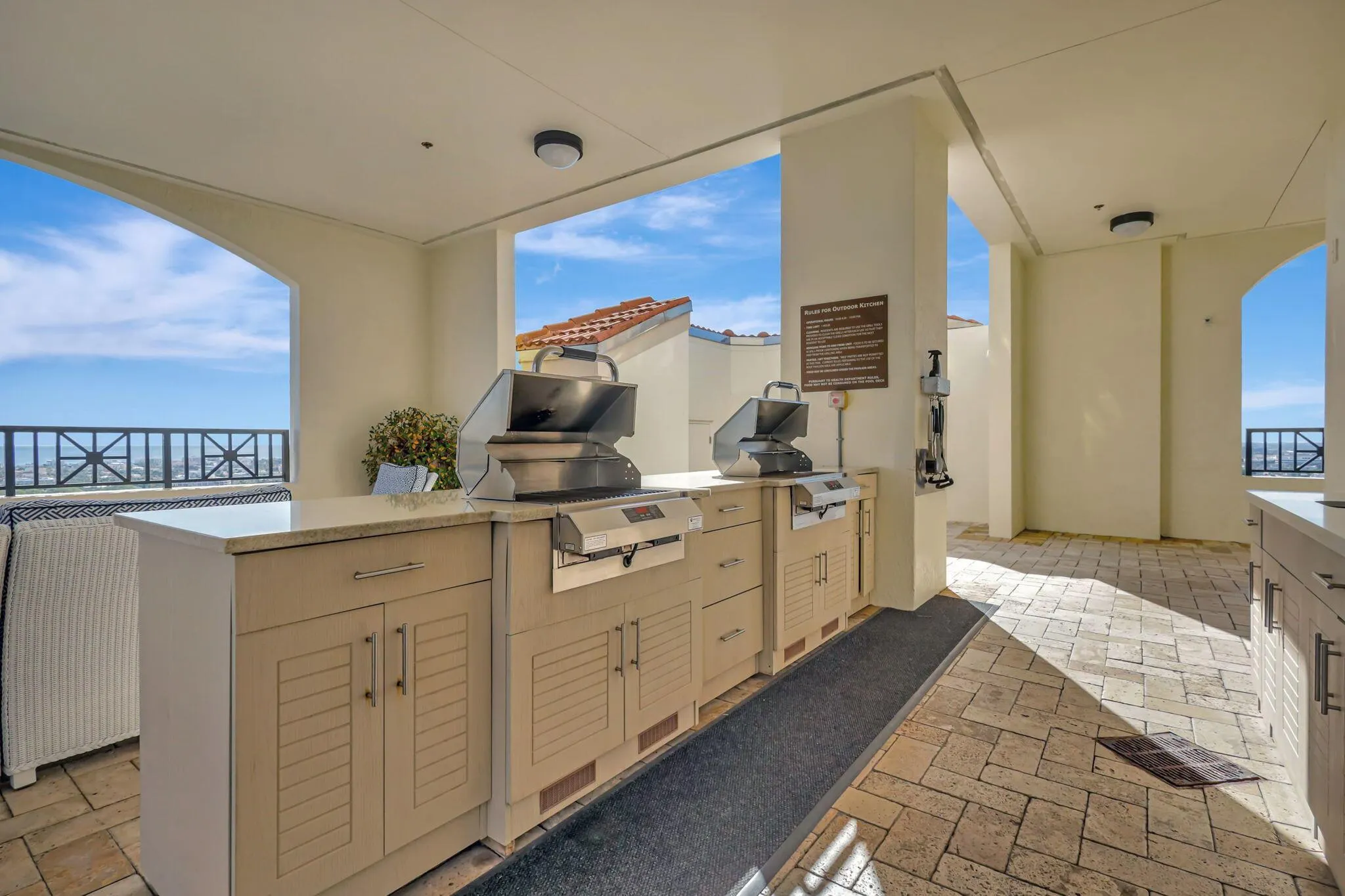 801 S Olive Avenue, #1022
