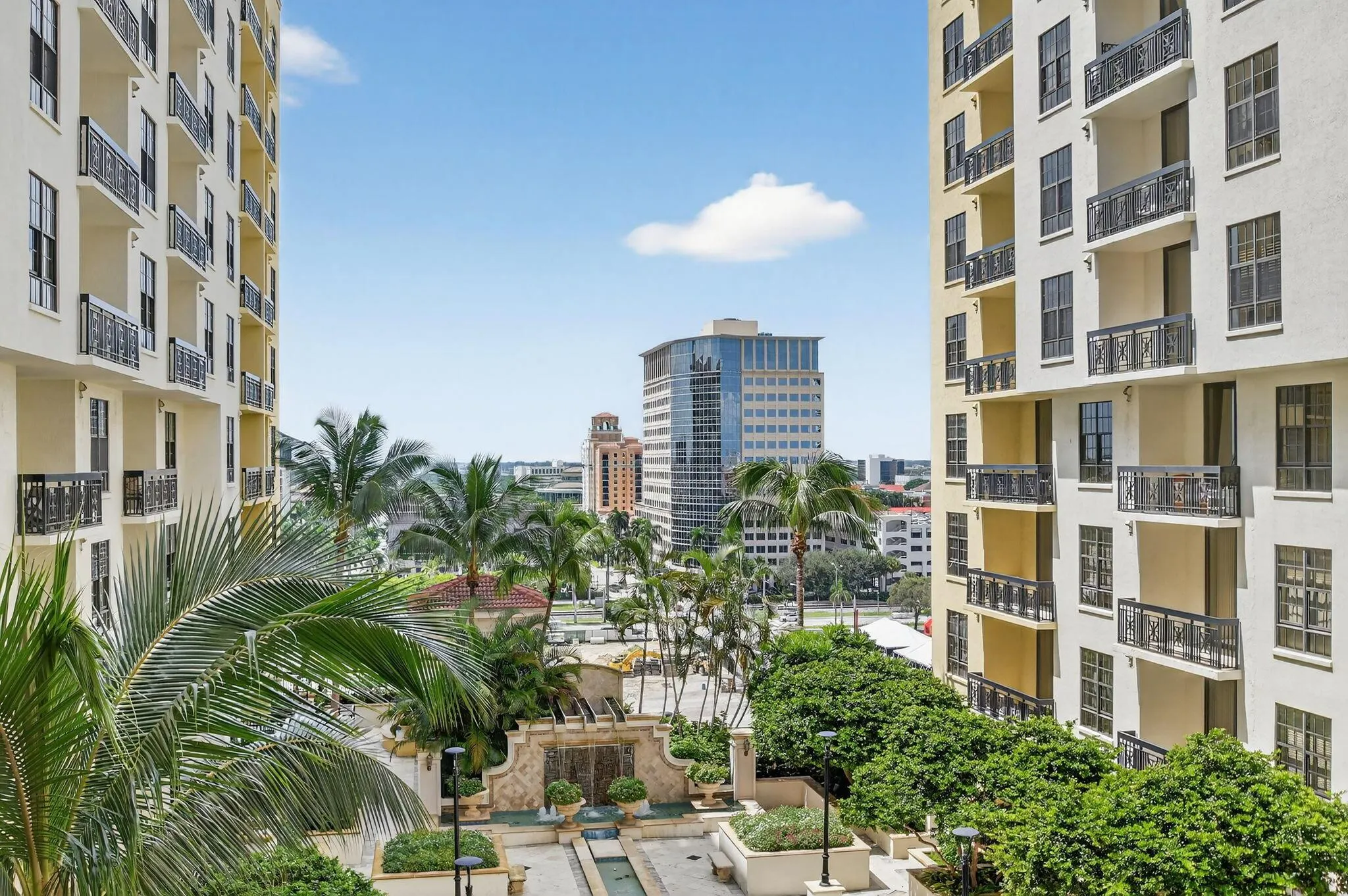 801 S Olive Avenue, #1022