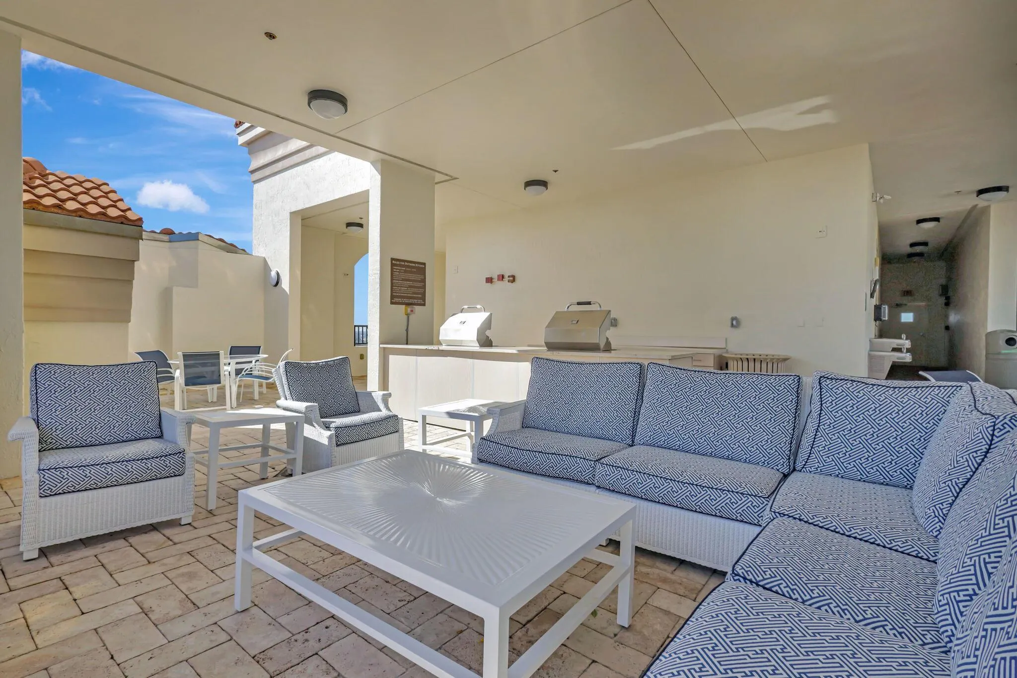 801 S Olive Avenue, #1022