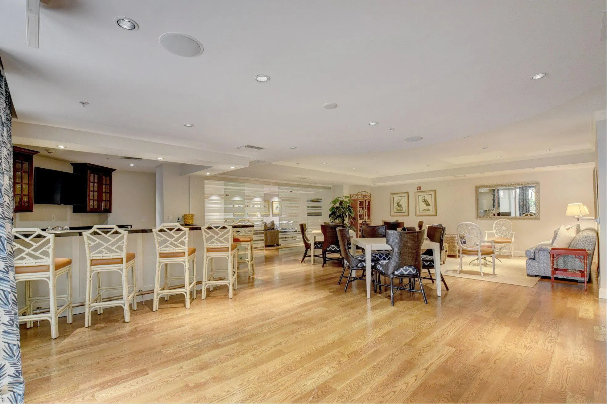 801 S Olive Avenue, #1022