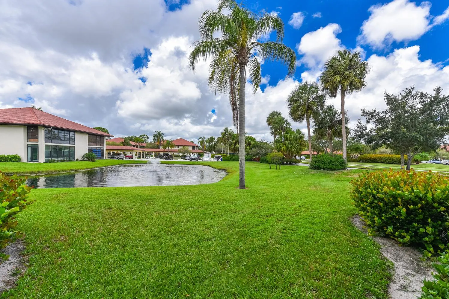 390 SW South River Drive, #202