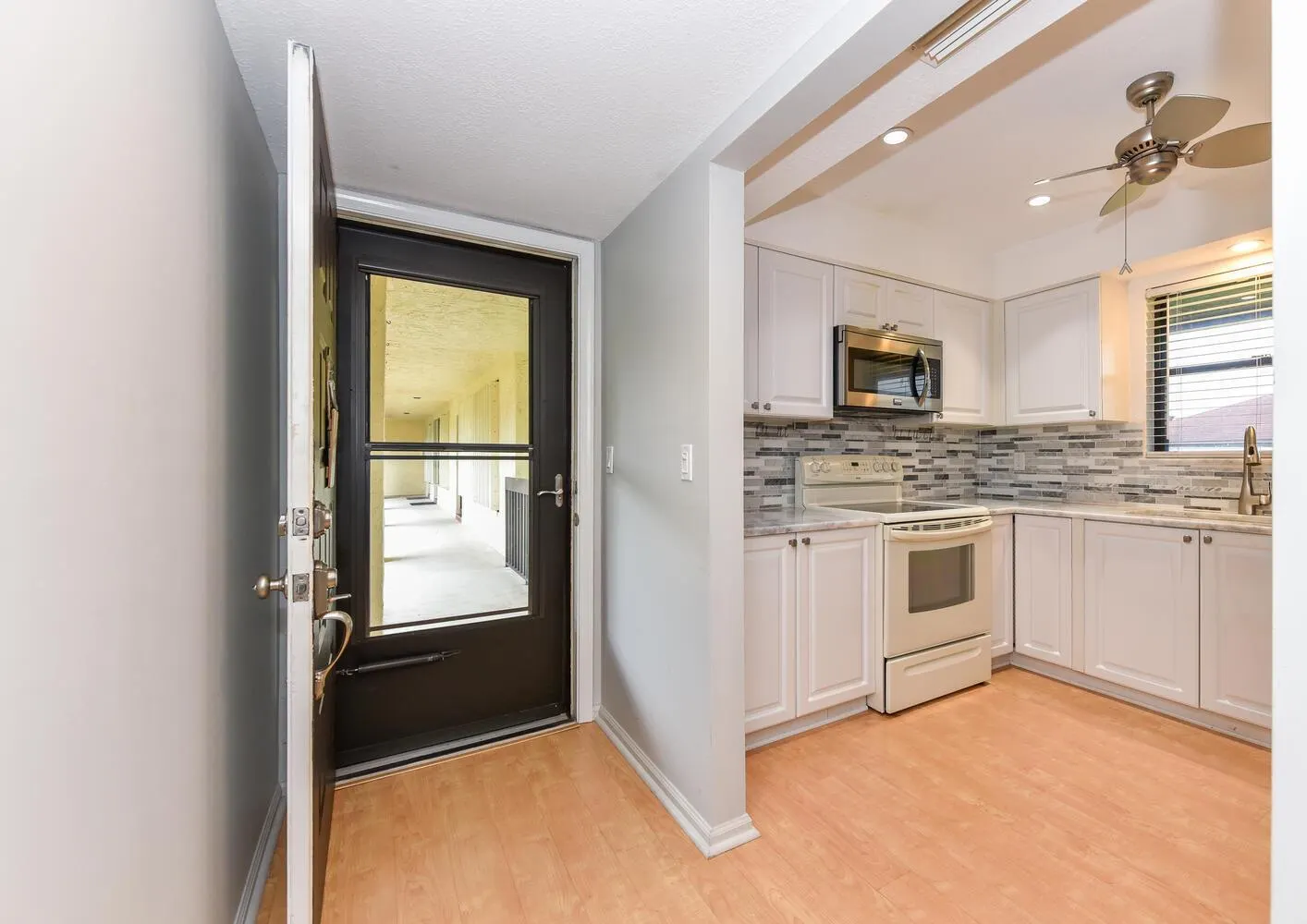 390 SW South River Drive, #202
