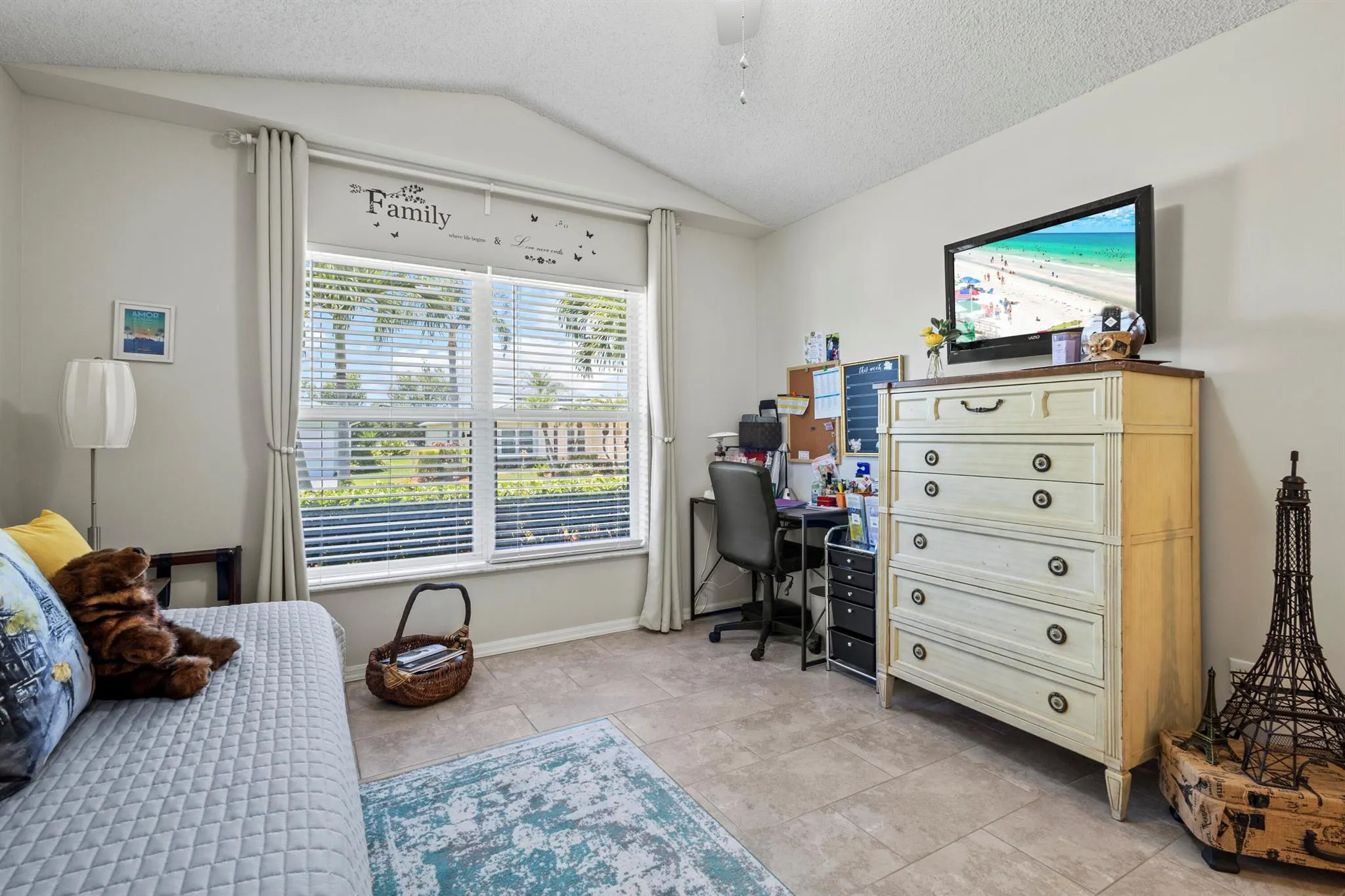 5906 Travelers Way