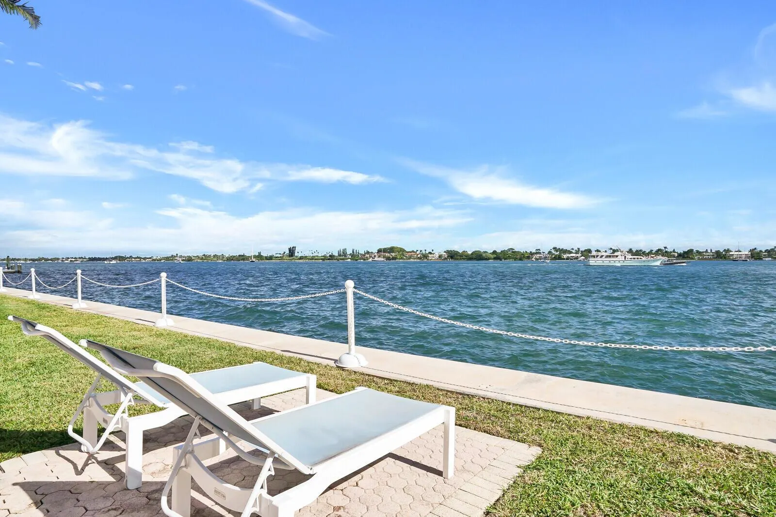 2800 N Flagler Drive, #715