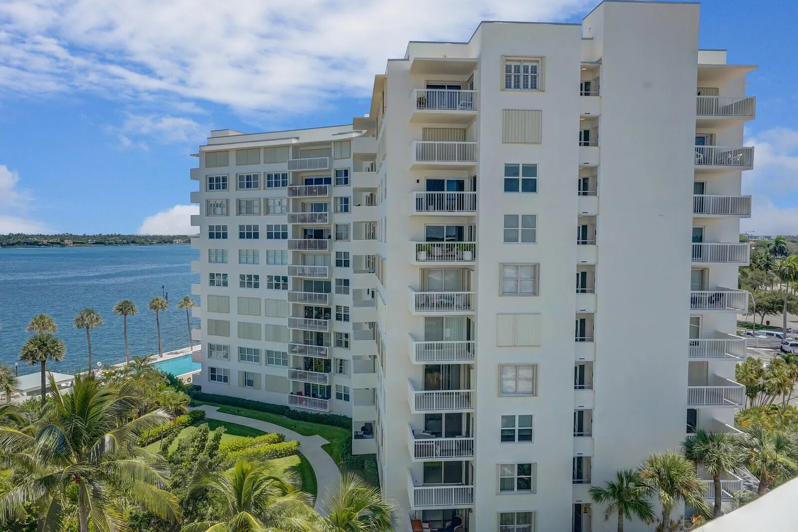 2800 N Flagler Drive, #715