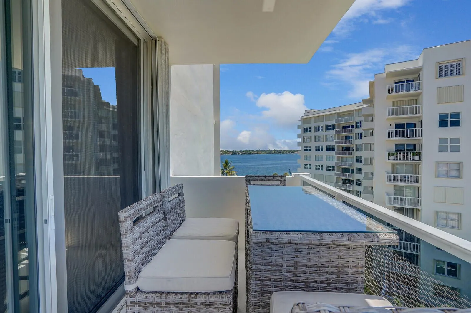 2800 N Flagler Drive, #715
