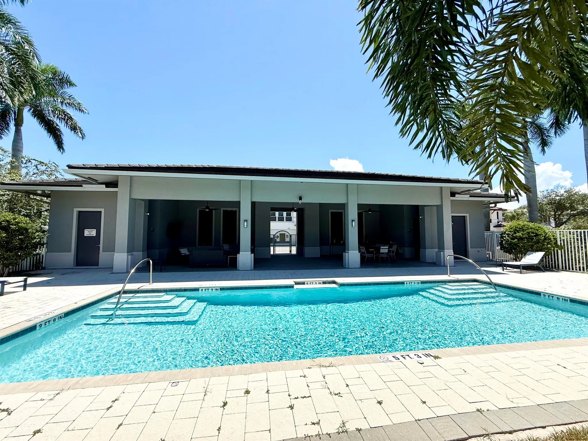 11425 Pointe Midtown Drive