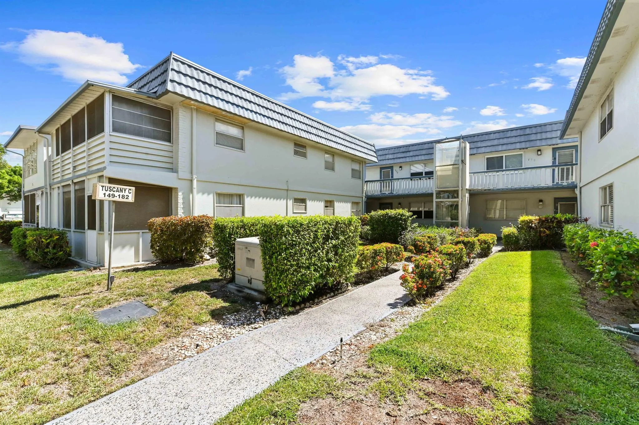 152 Tuscany C