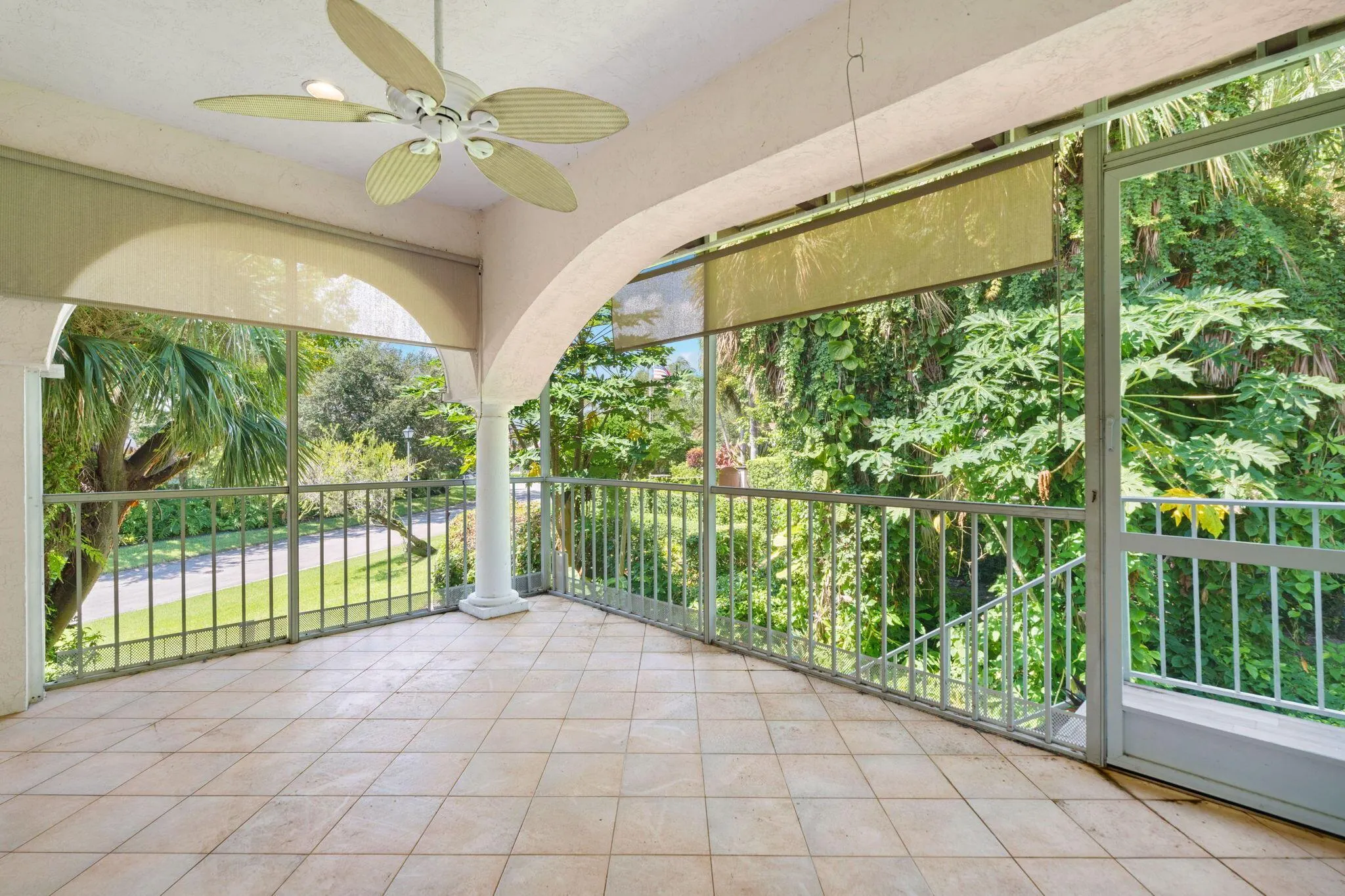 6 Castle Hill Way