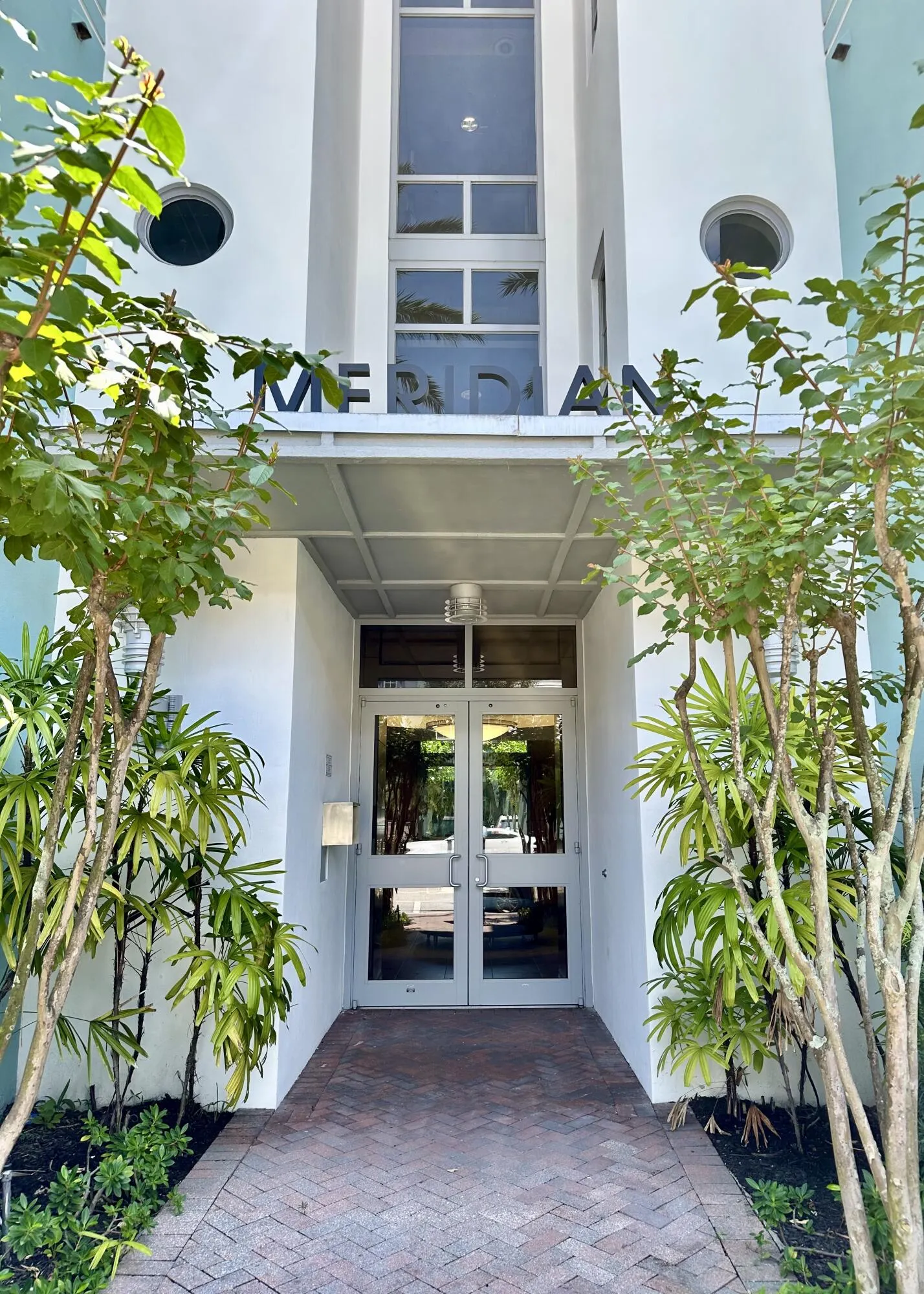 335 SE 6th Avenue, #210