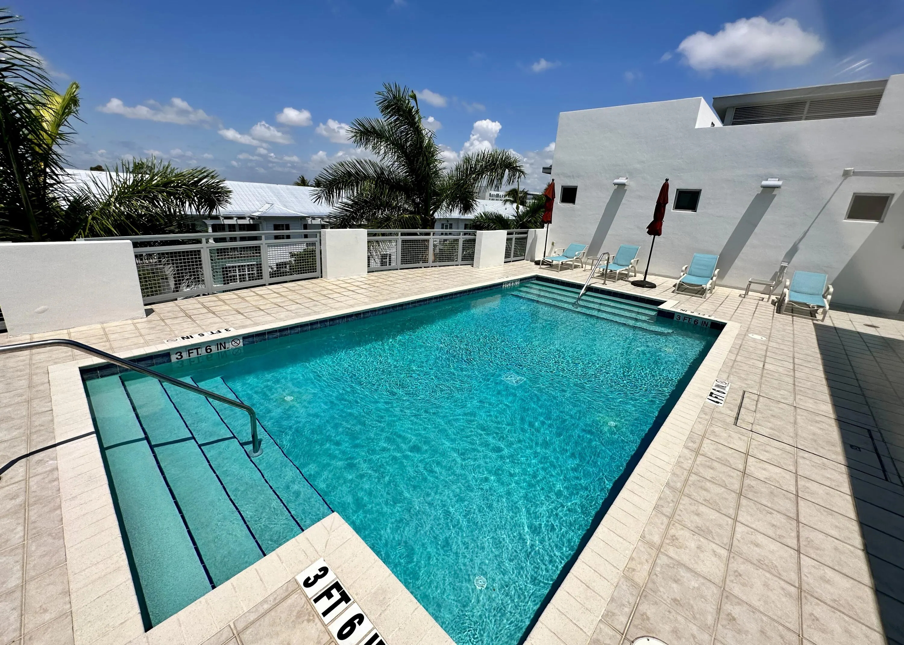 335 SE 6th Avenue, #210