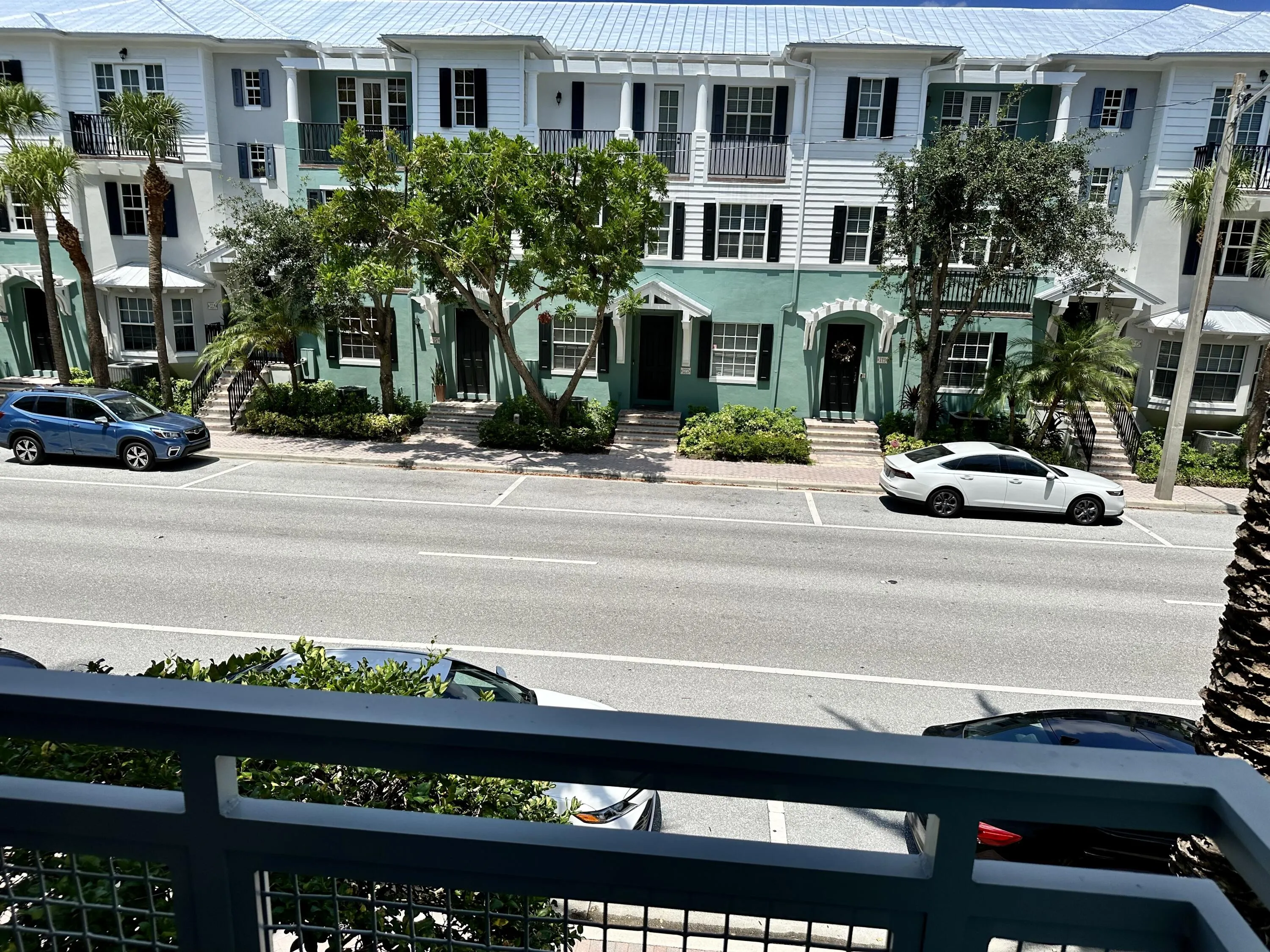 335 SE 6th Avenue, #210