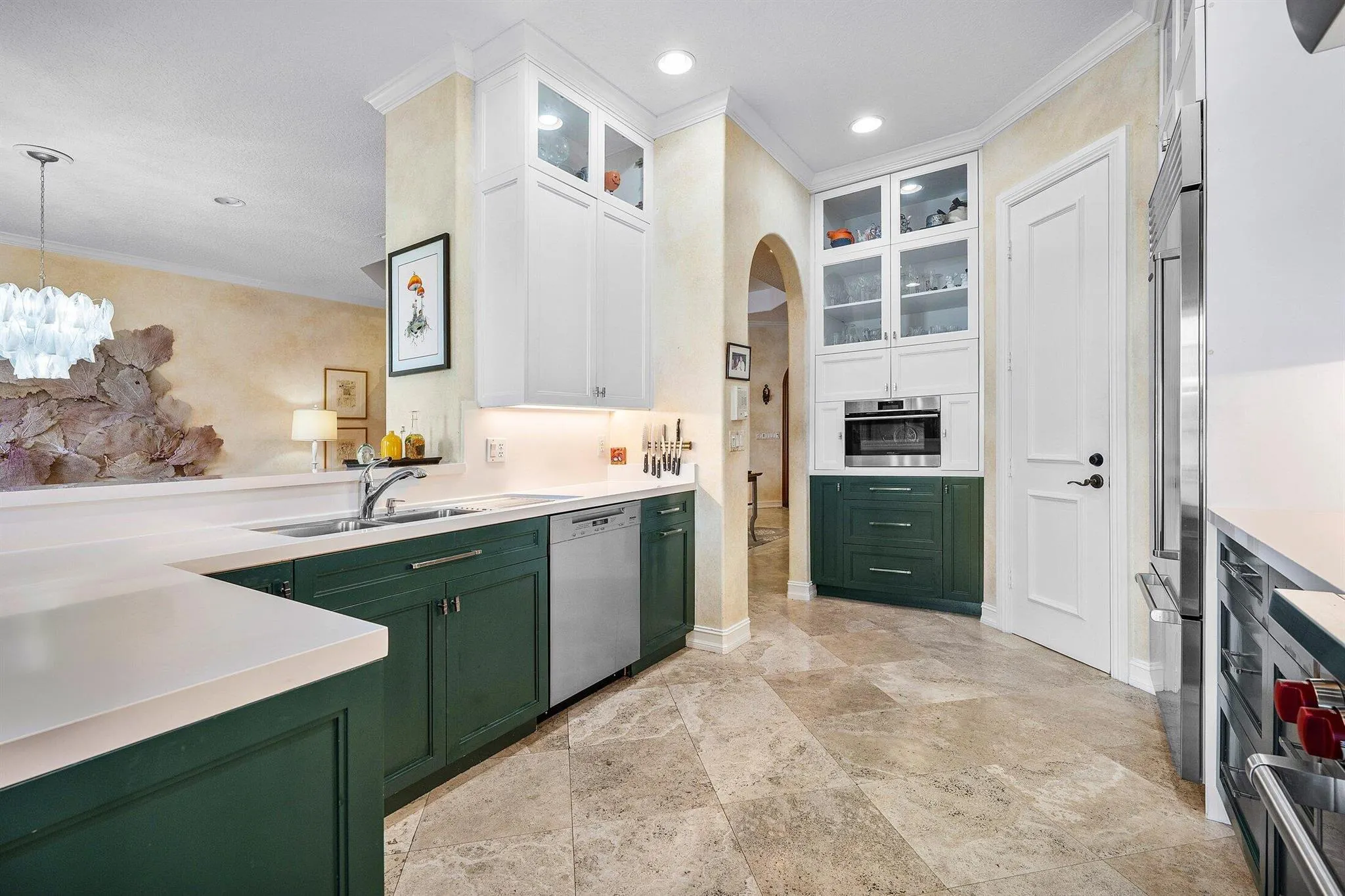 256 Venetian Drive