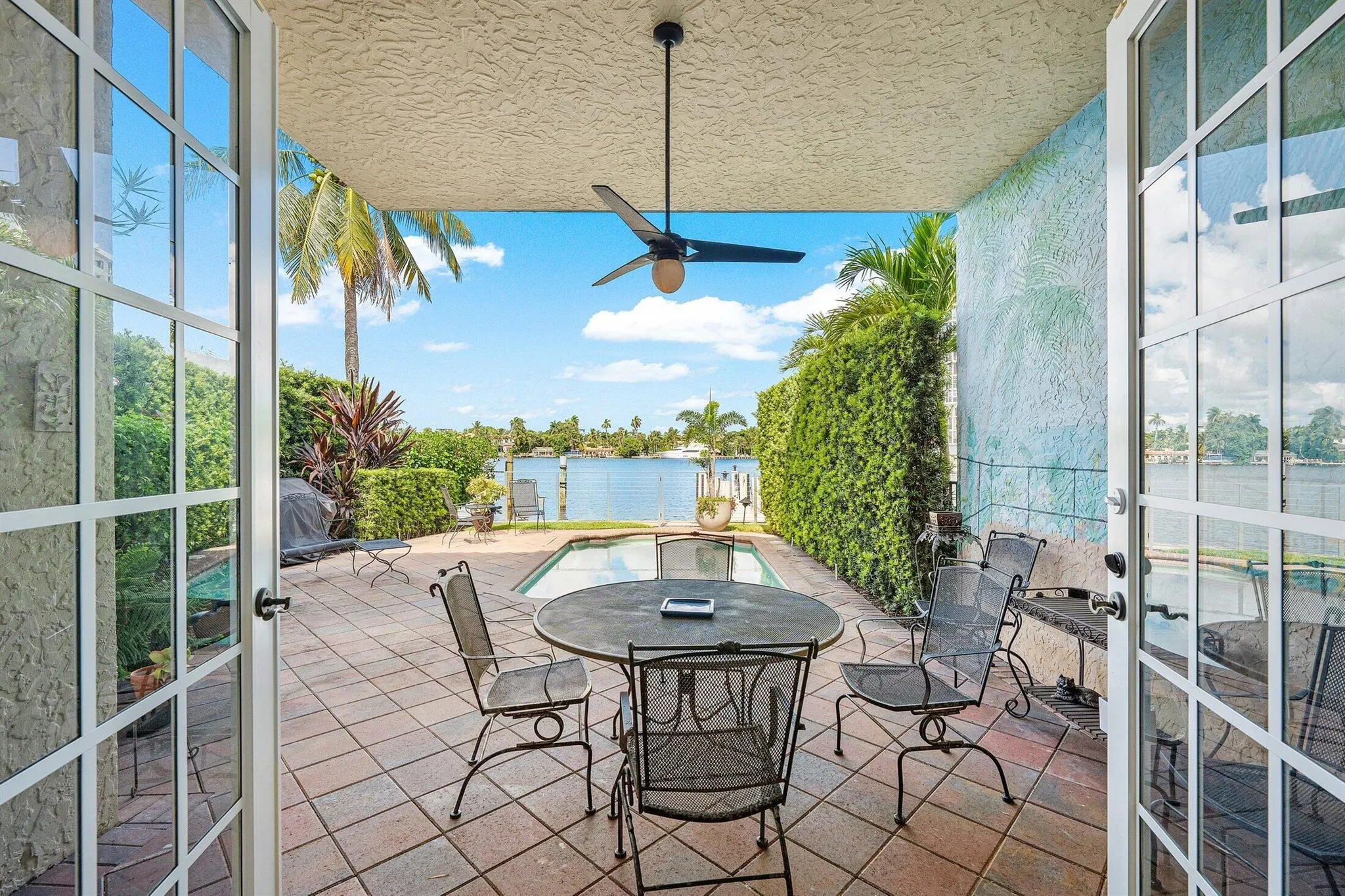 256 Venetian Drive