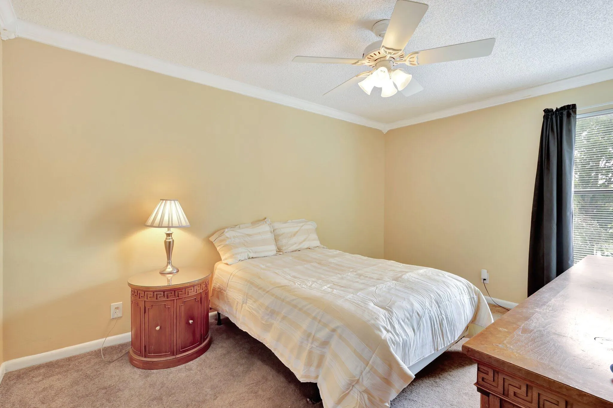1558 Shaker Circle