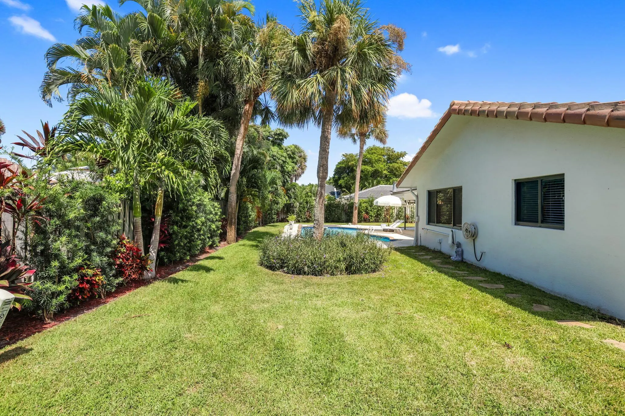 1225 NW 15 Street