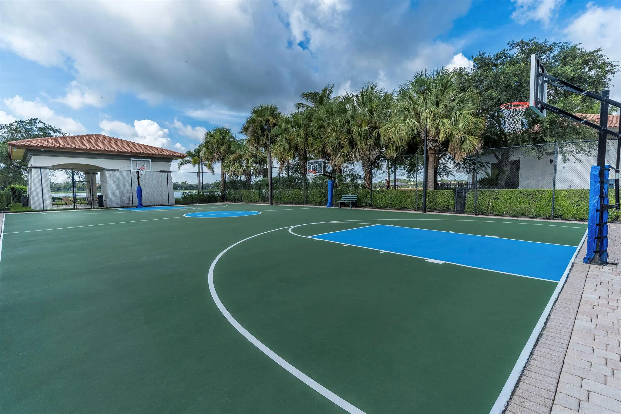 1438 Barlow Court