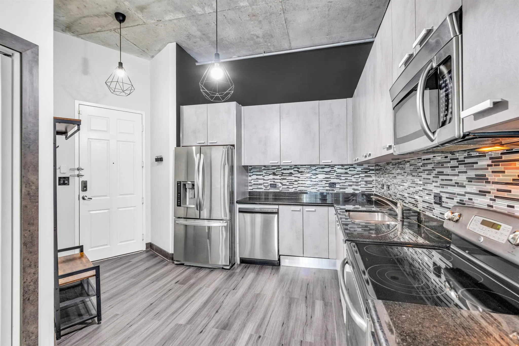 2100 Van Buren Street, #203