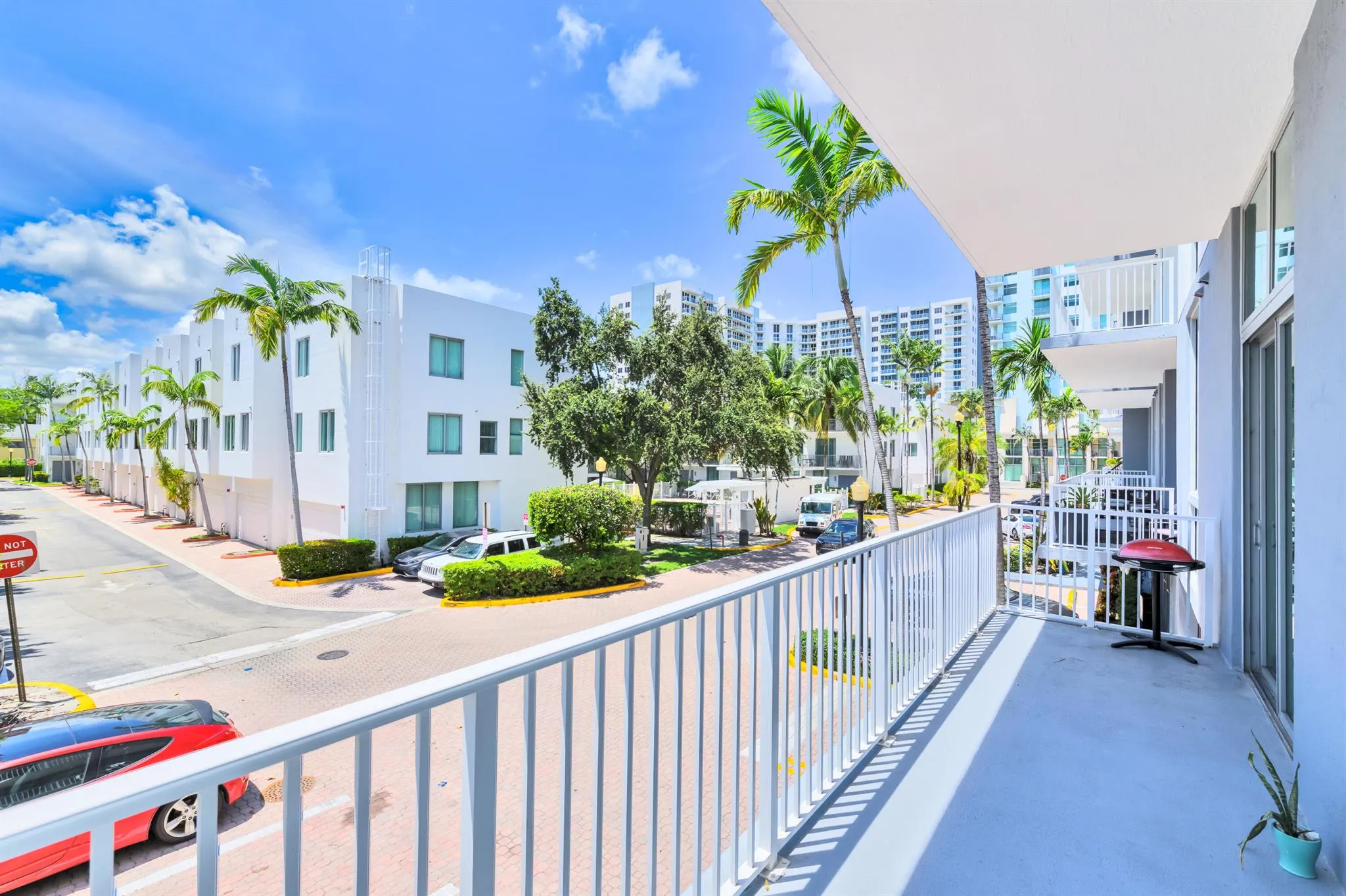 2100 Van Buren Street, #203