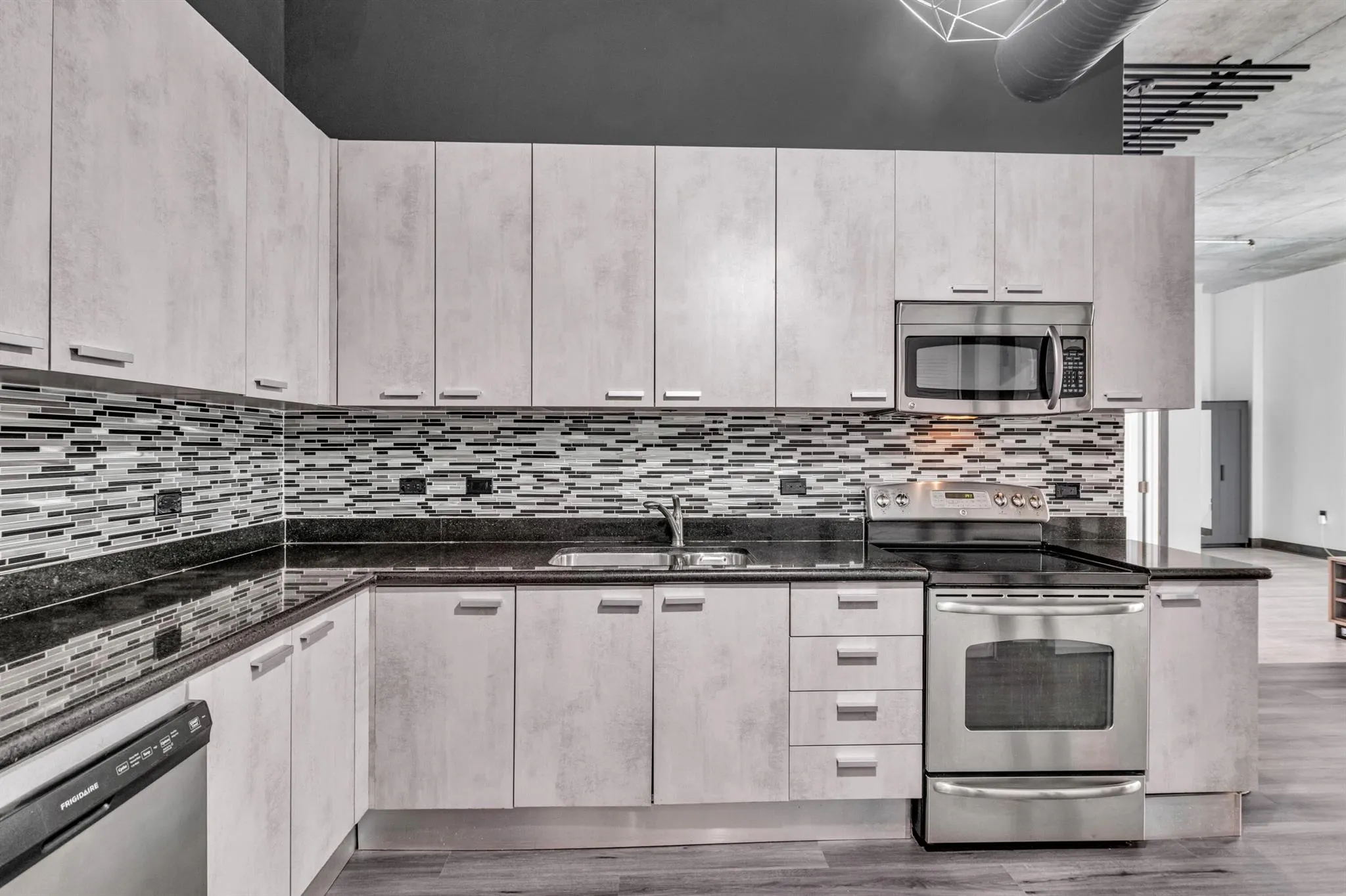 2100 Van Buren Street, #203