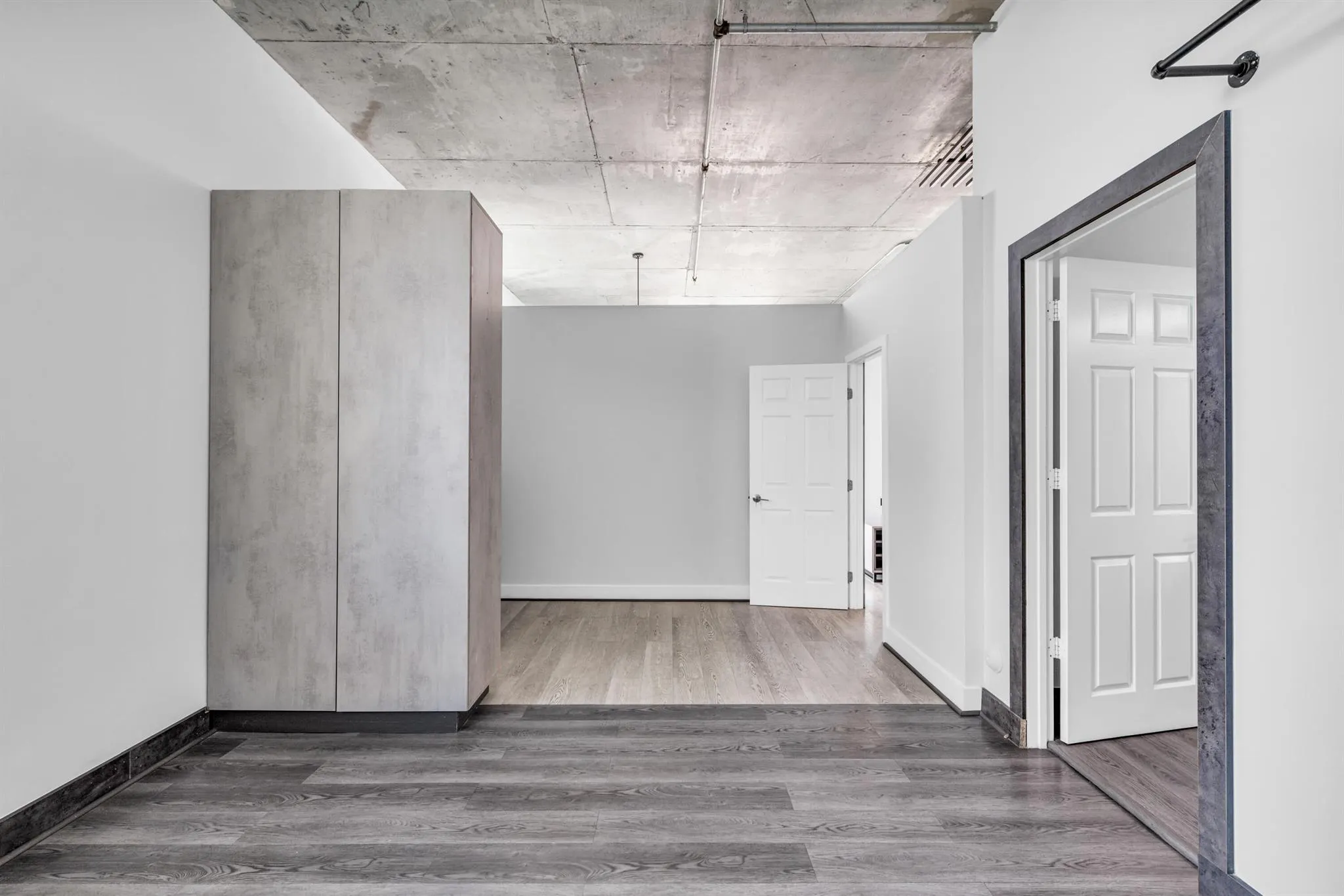2100 Van Buren Street, #203