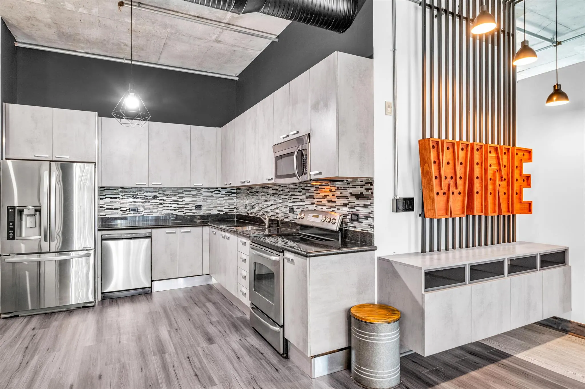 2100 Van Buren Street, #203