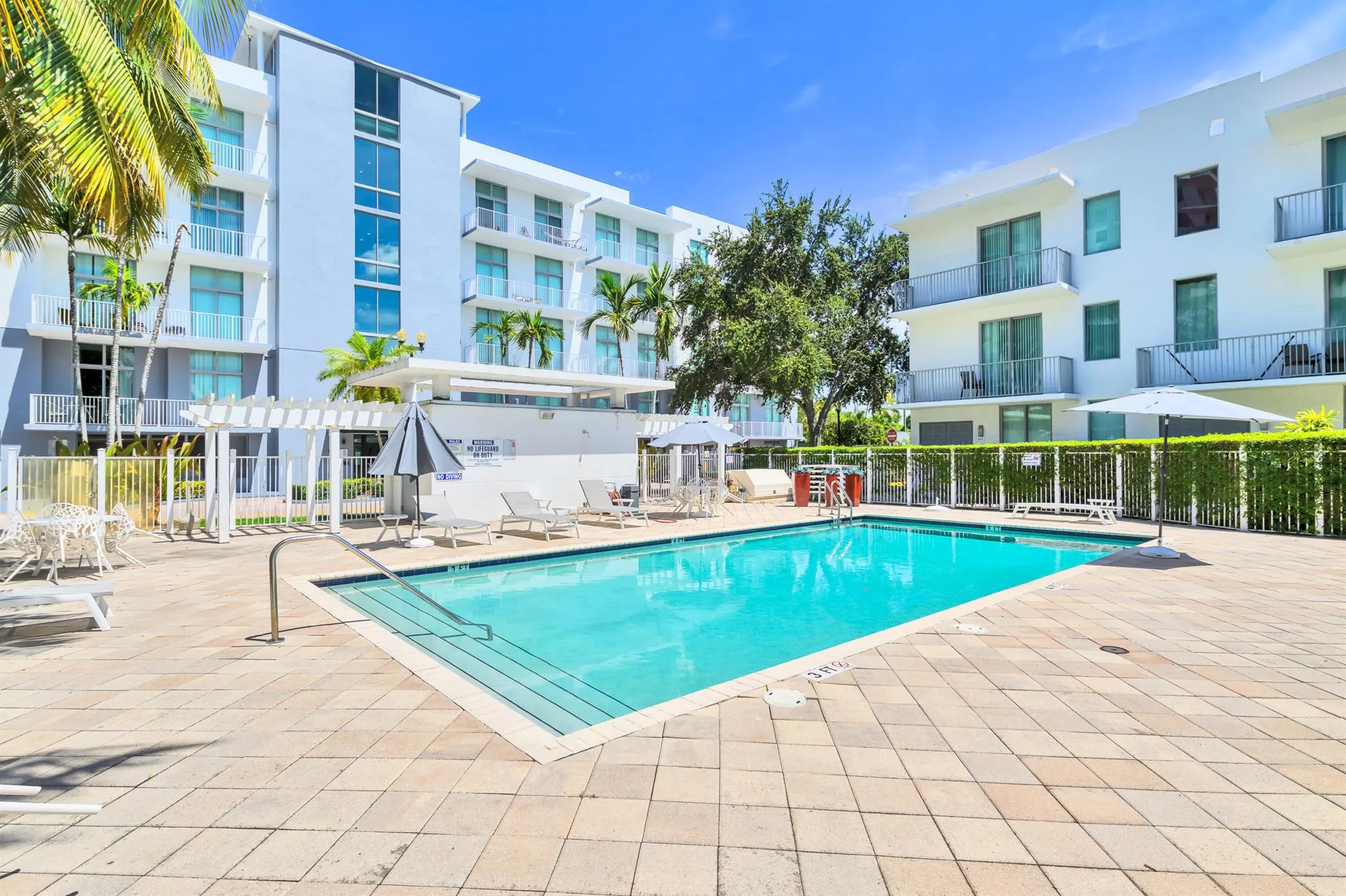 2100 Van Buren Street, #203