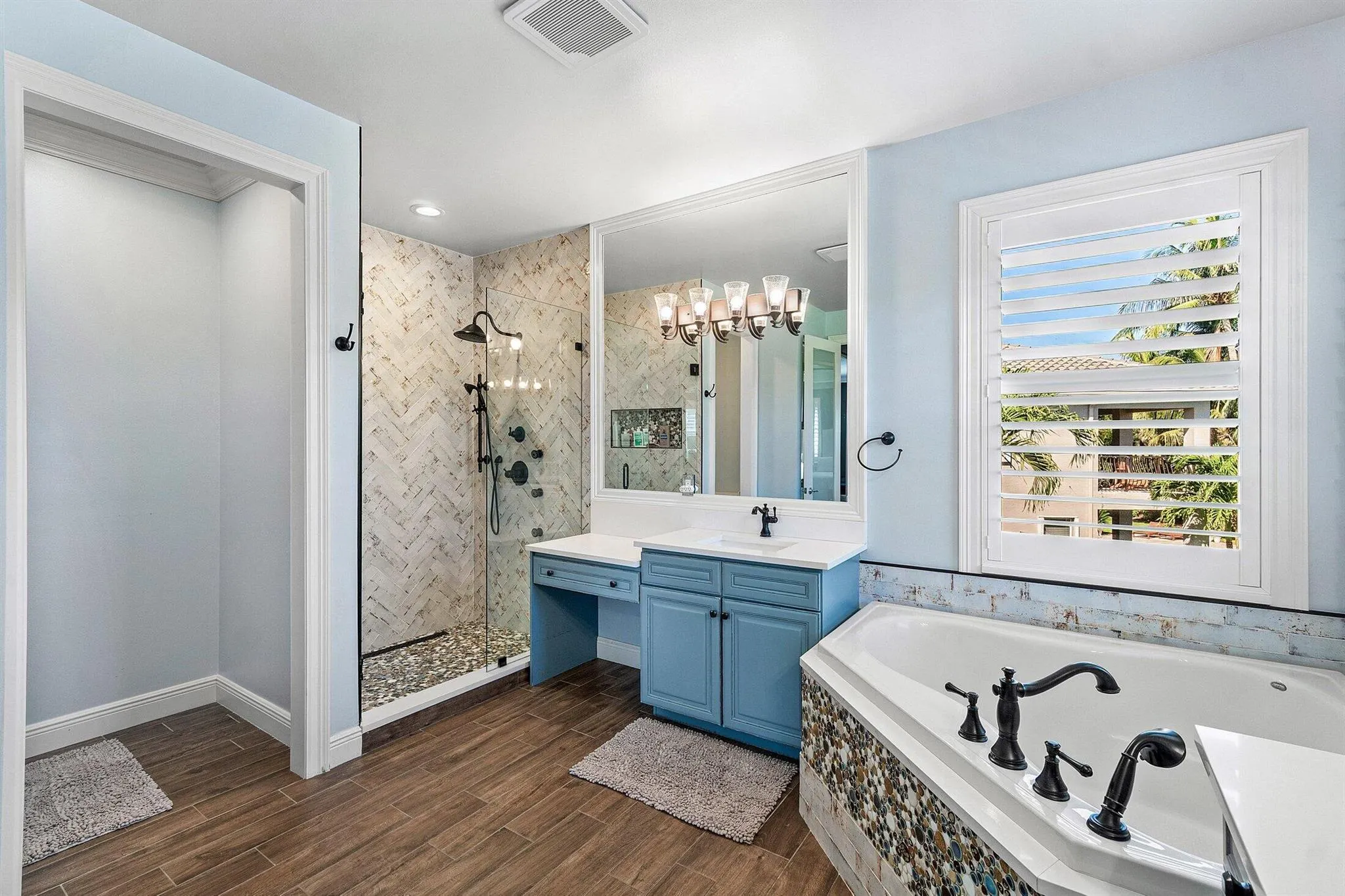 8911 Rockridge Glen Cove