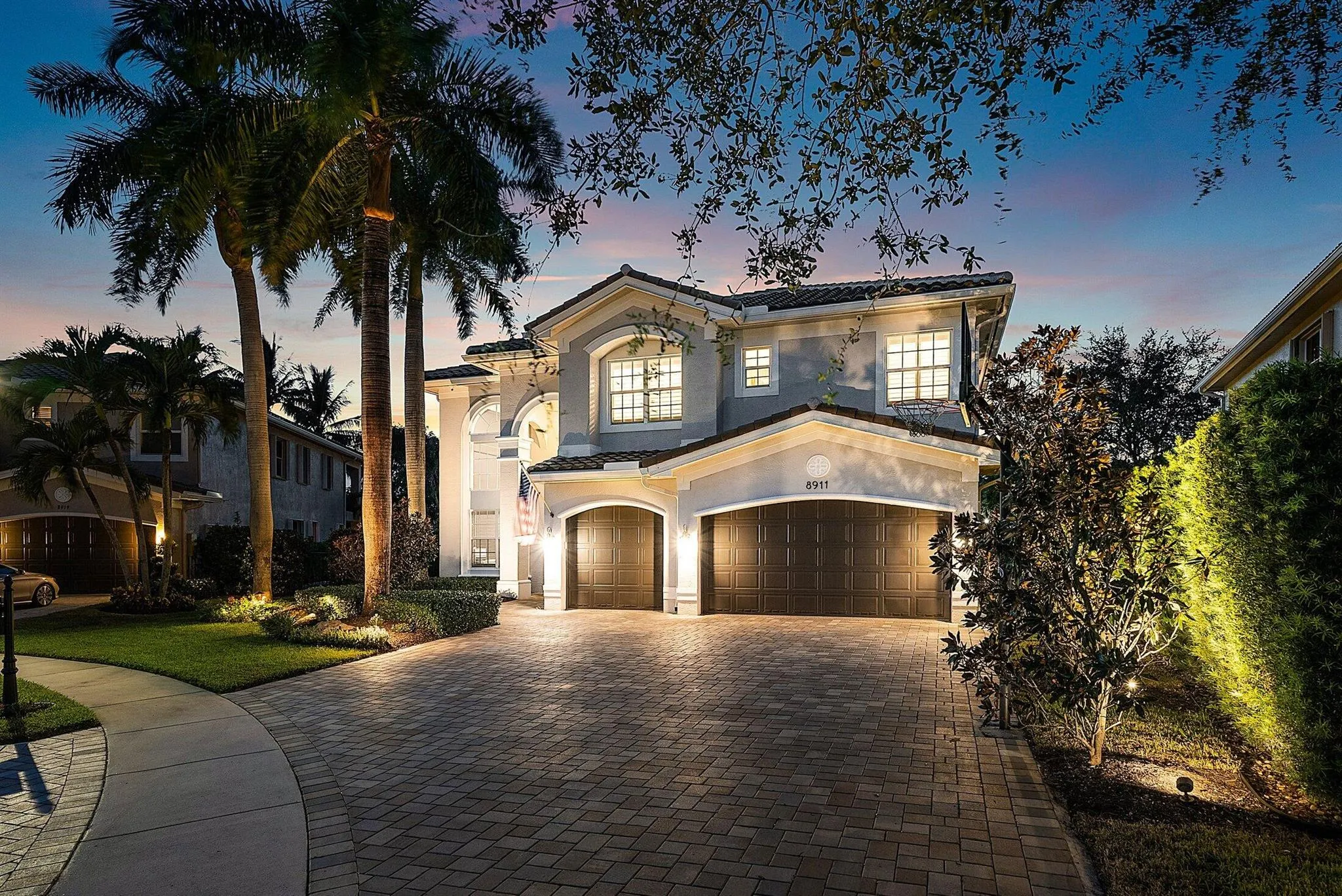 8911 Rockridge Glen Cove
