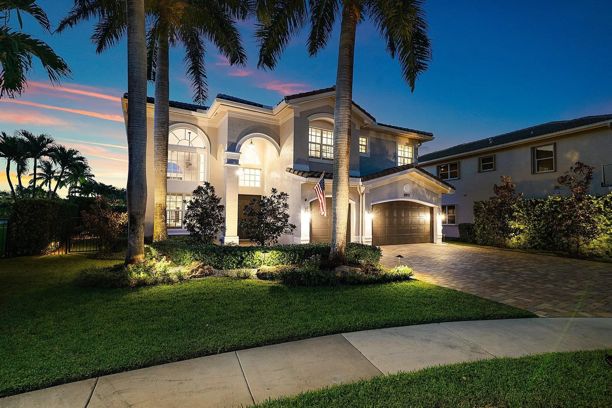 8911 Rockridge Glen Cove