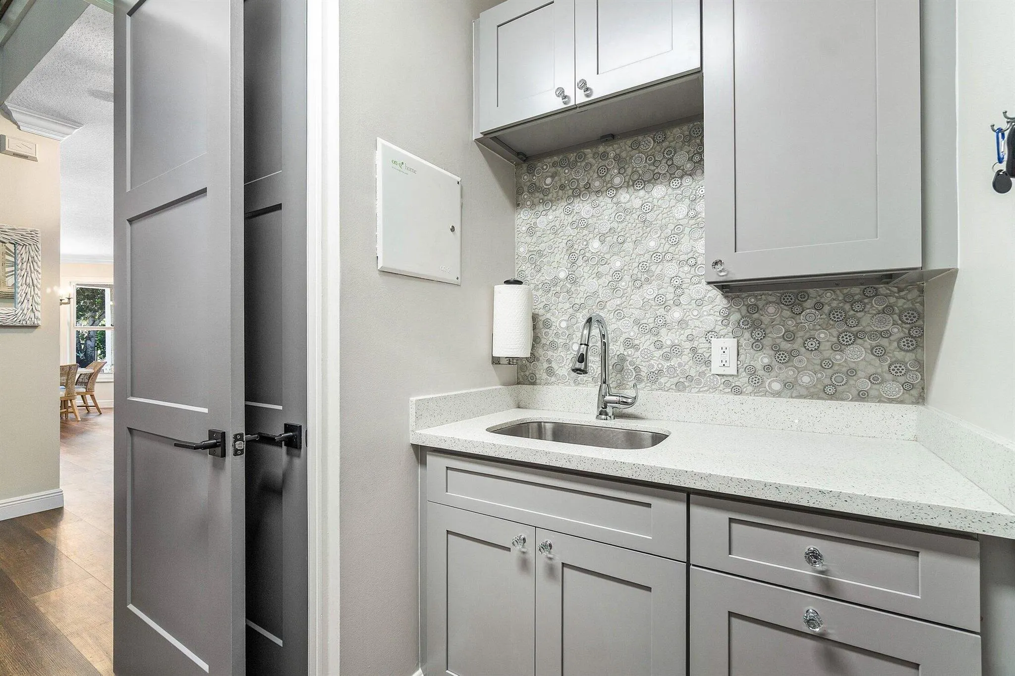 8911 Rockridge Glen Cove