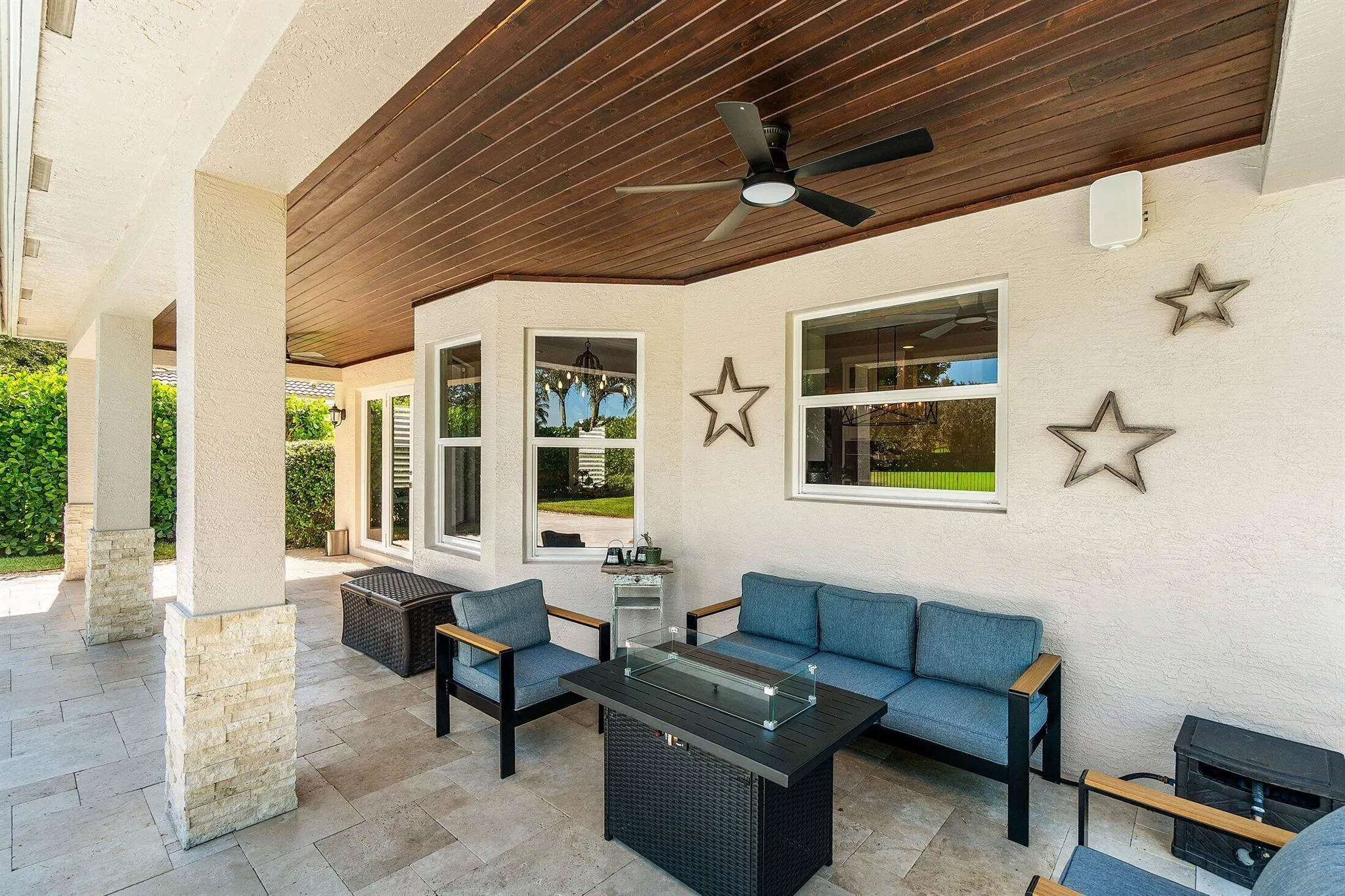 8911 Rockridge Glen Cove