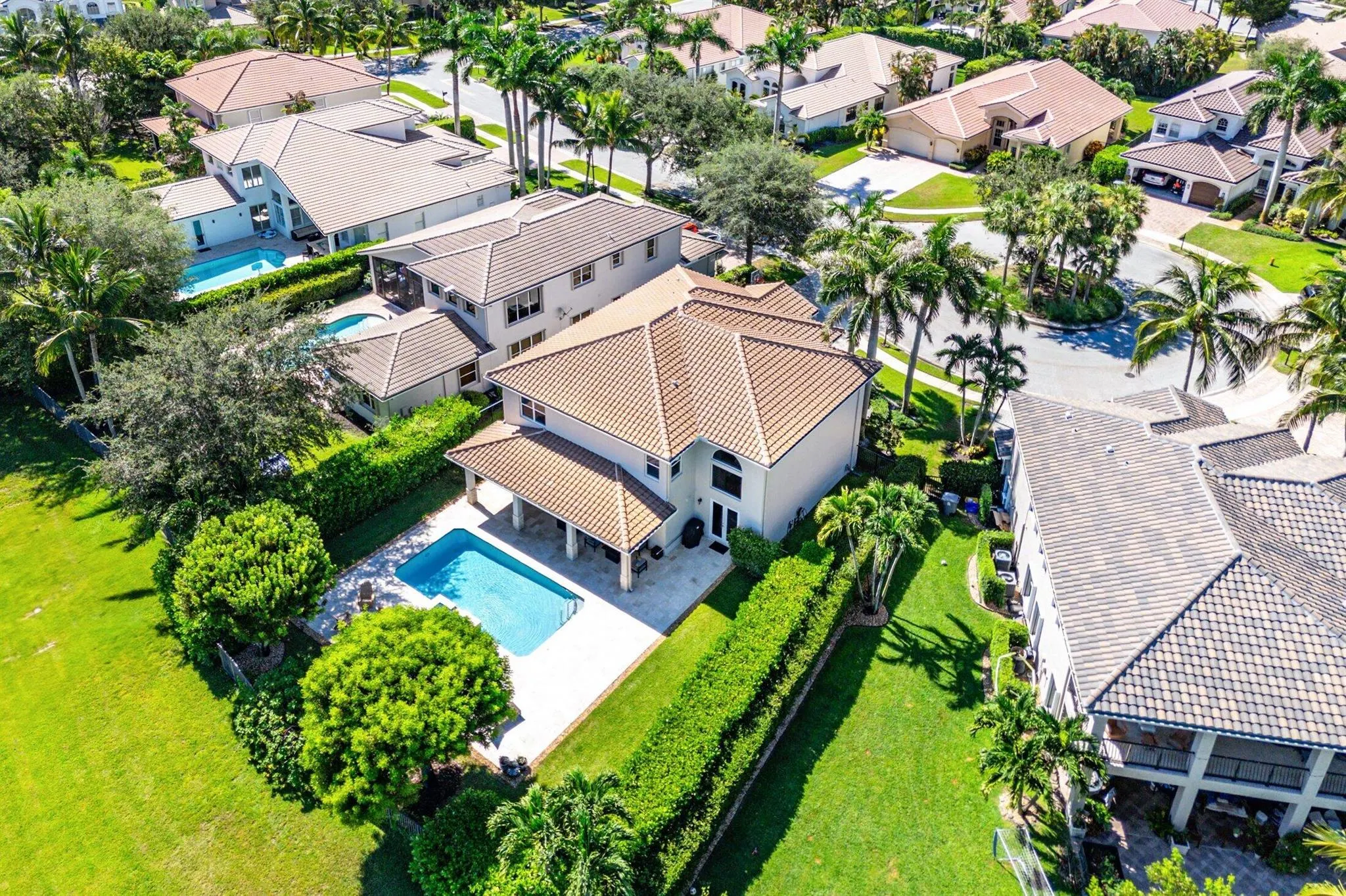 8911 Rockridge Glen Cove
