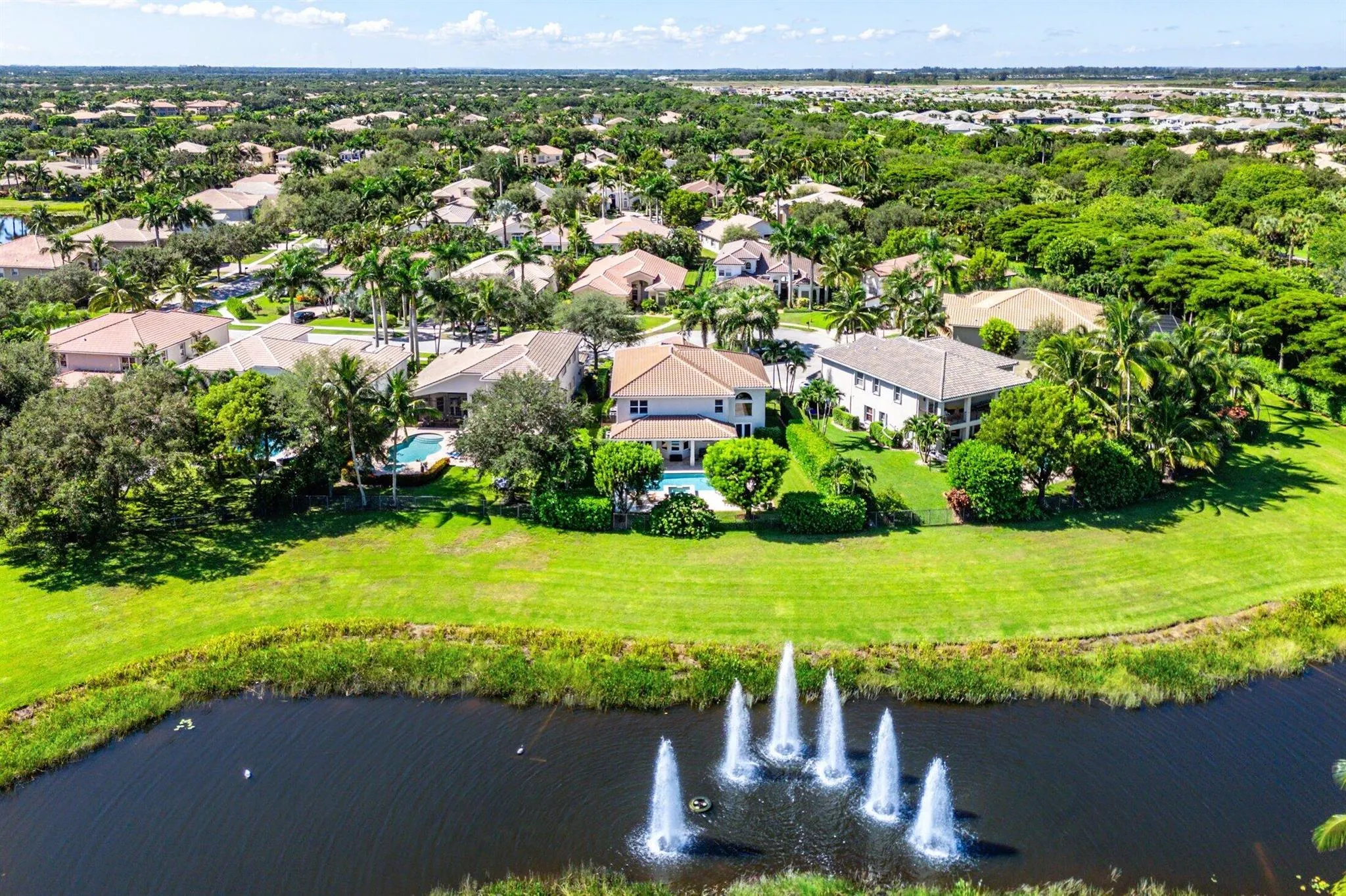 8911 Rockridge Glen Cove