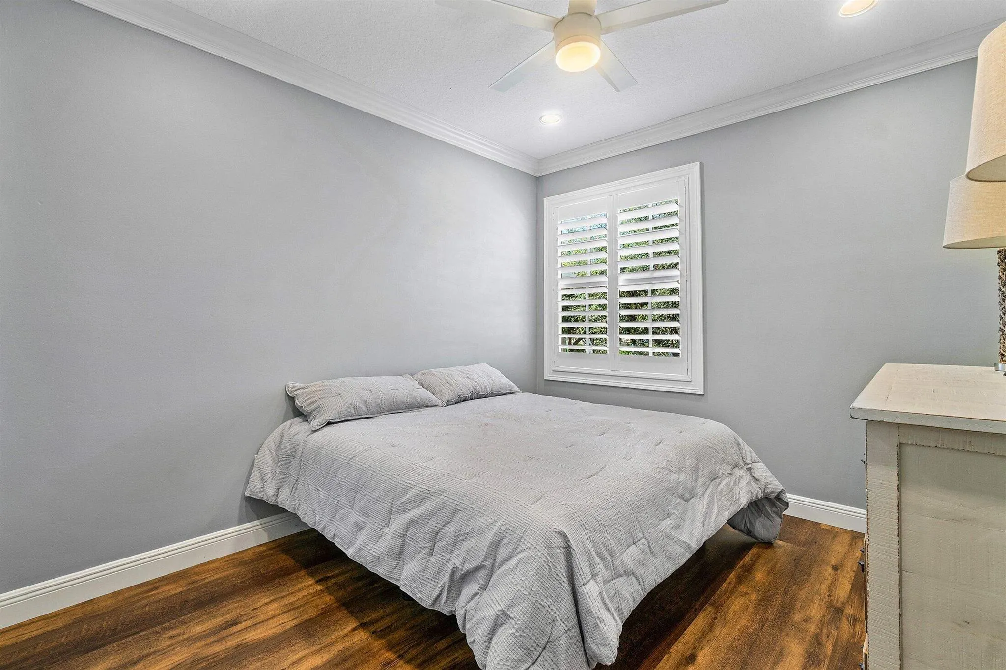 8911 Rockridge Glen Cove