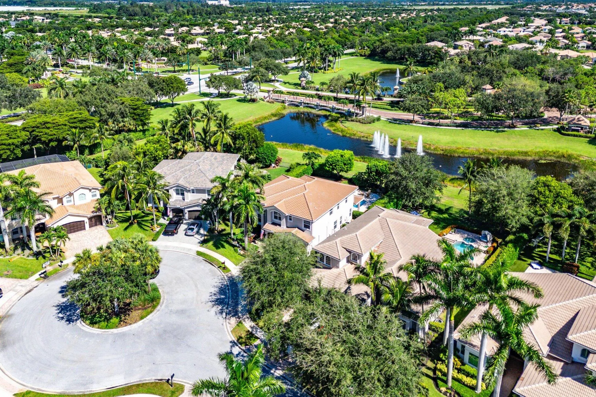 8911 Rockridge Glen Cove