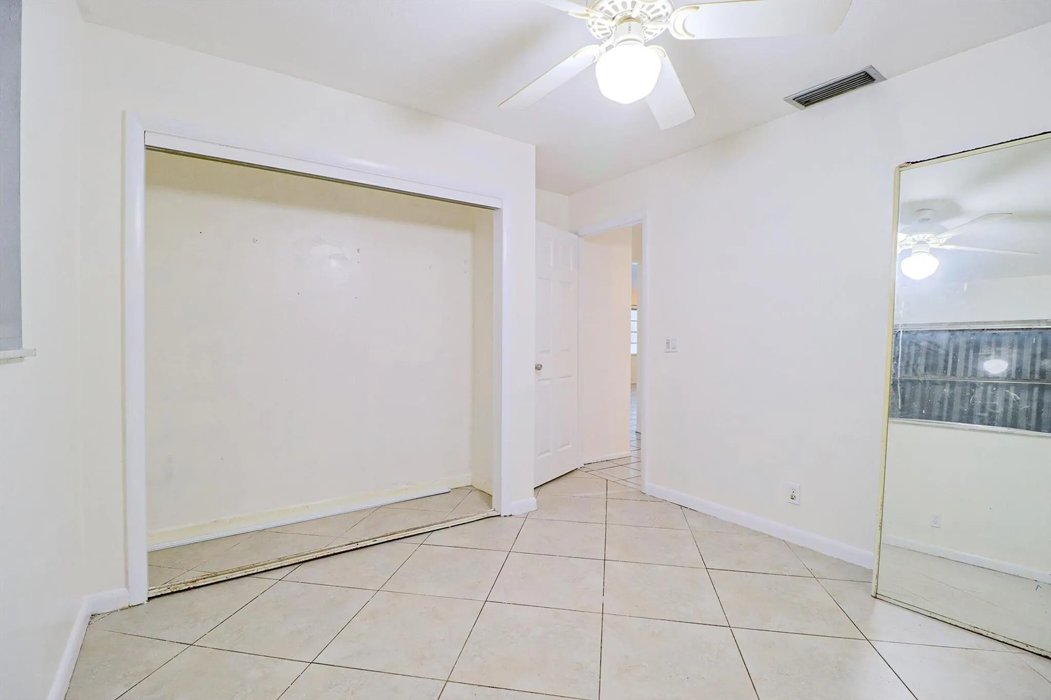 518 Linnet Circle