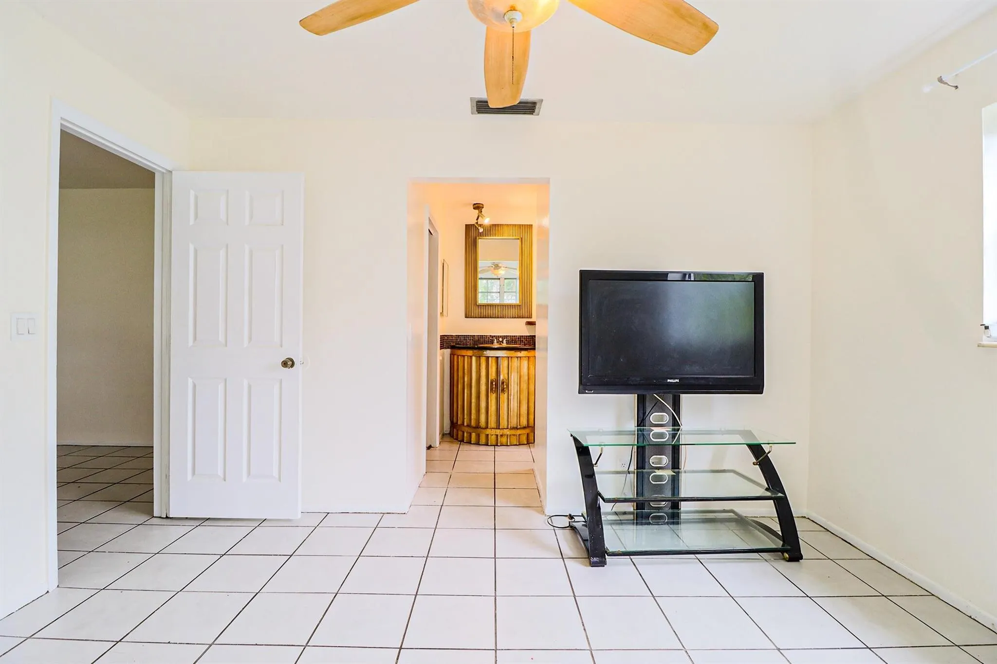 518 Linnet Circle