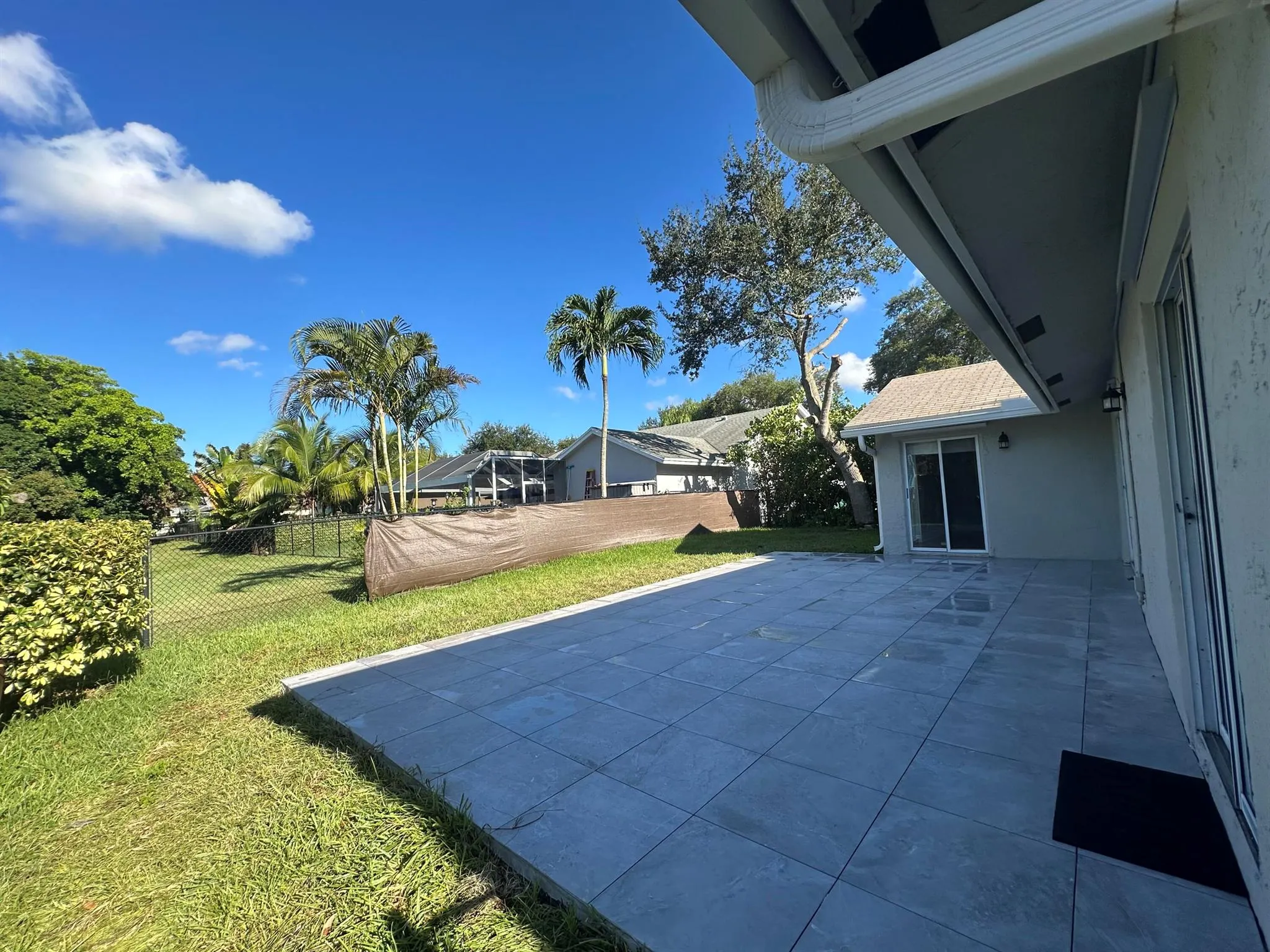 5810 NW 37th Avenue