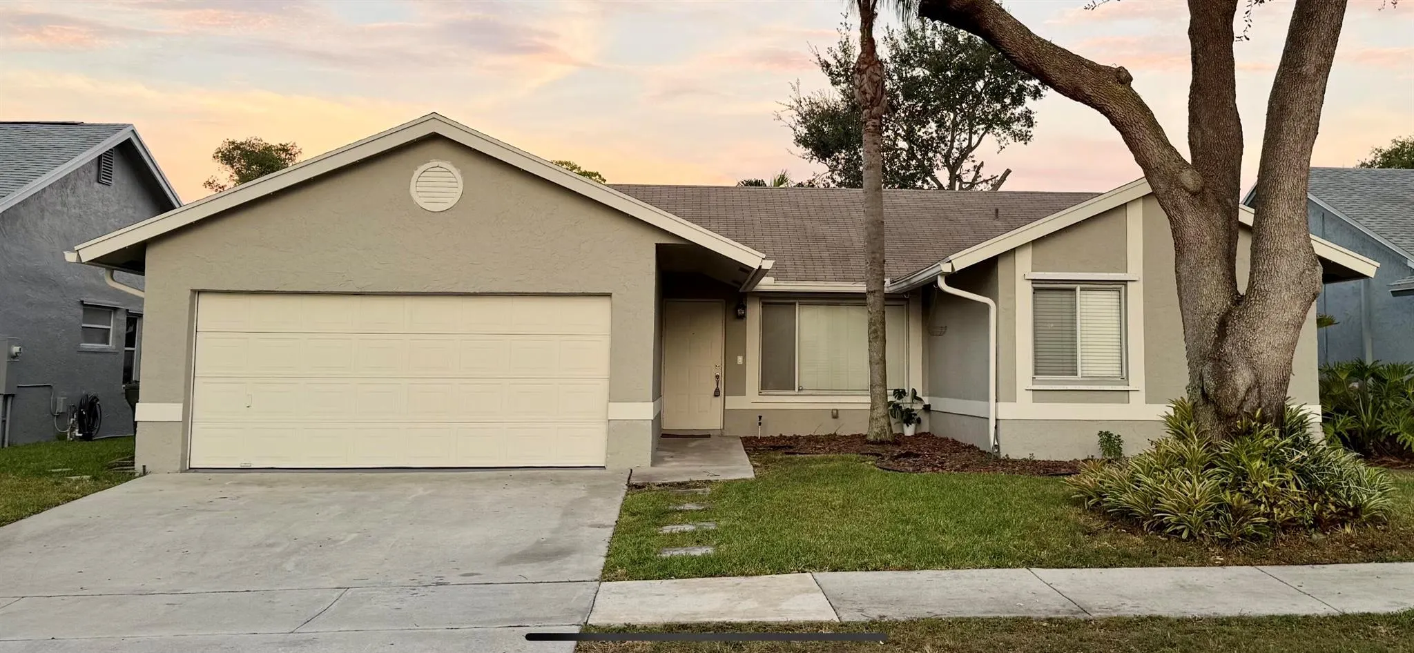 5810 NW 37th Avenue
