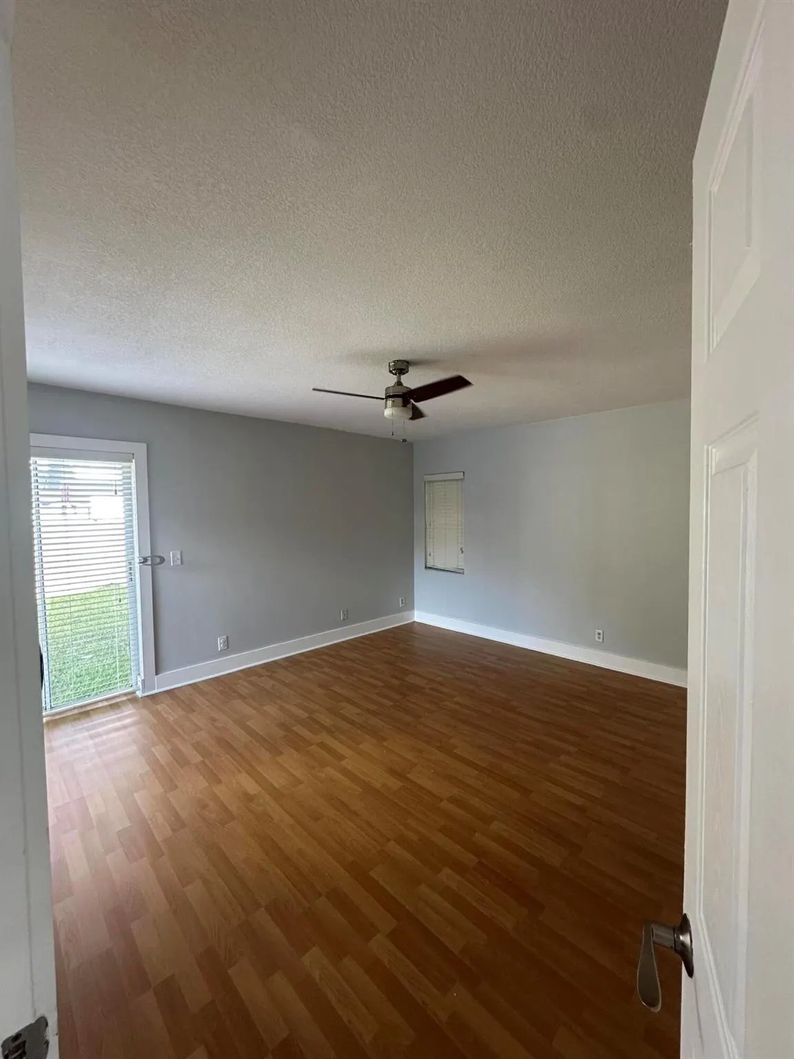 5810 NW 37th Avenue