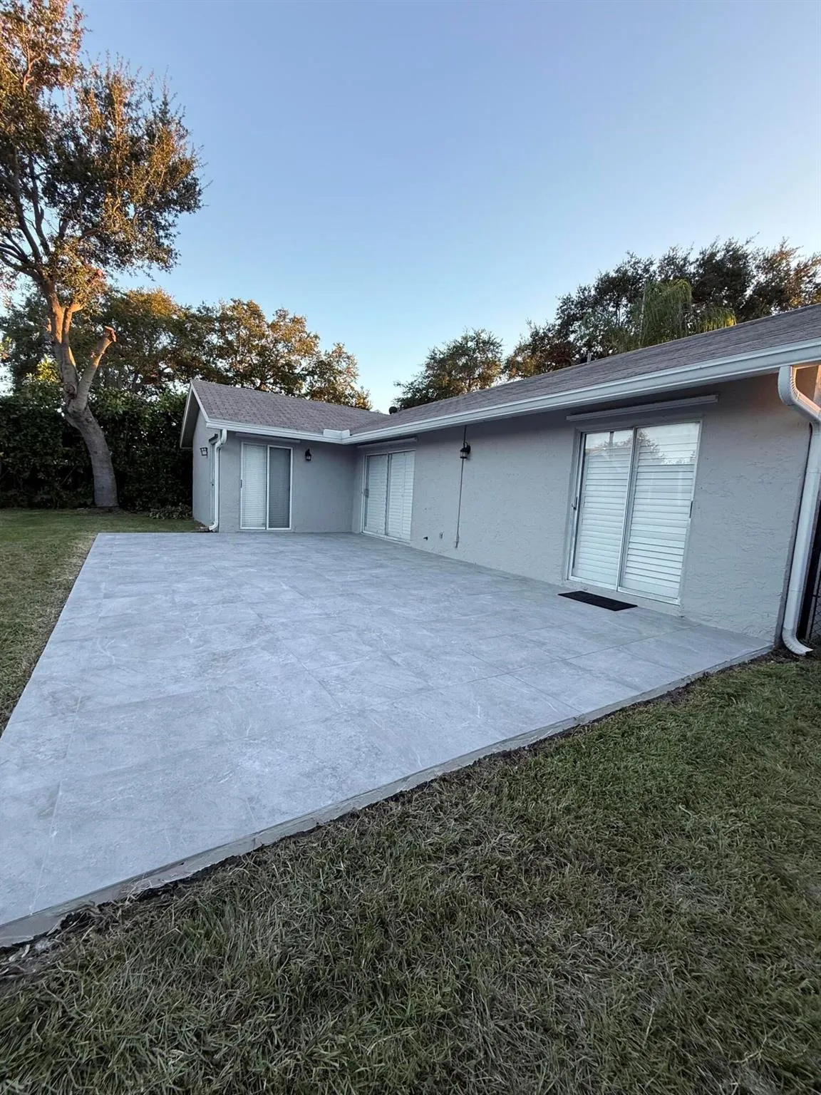 5810 NW 37th Avenue