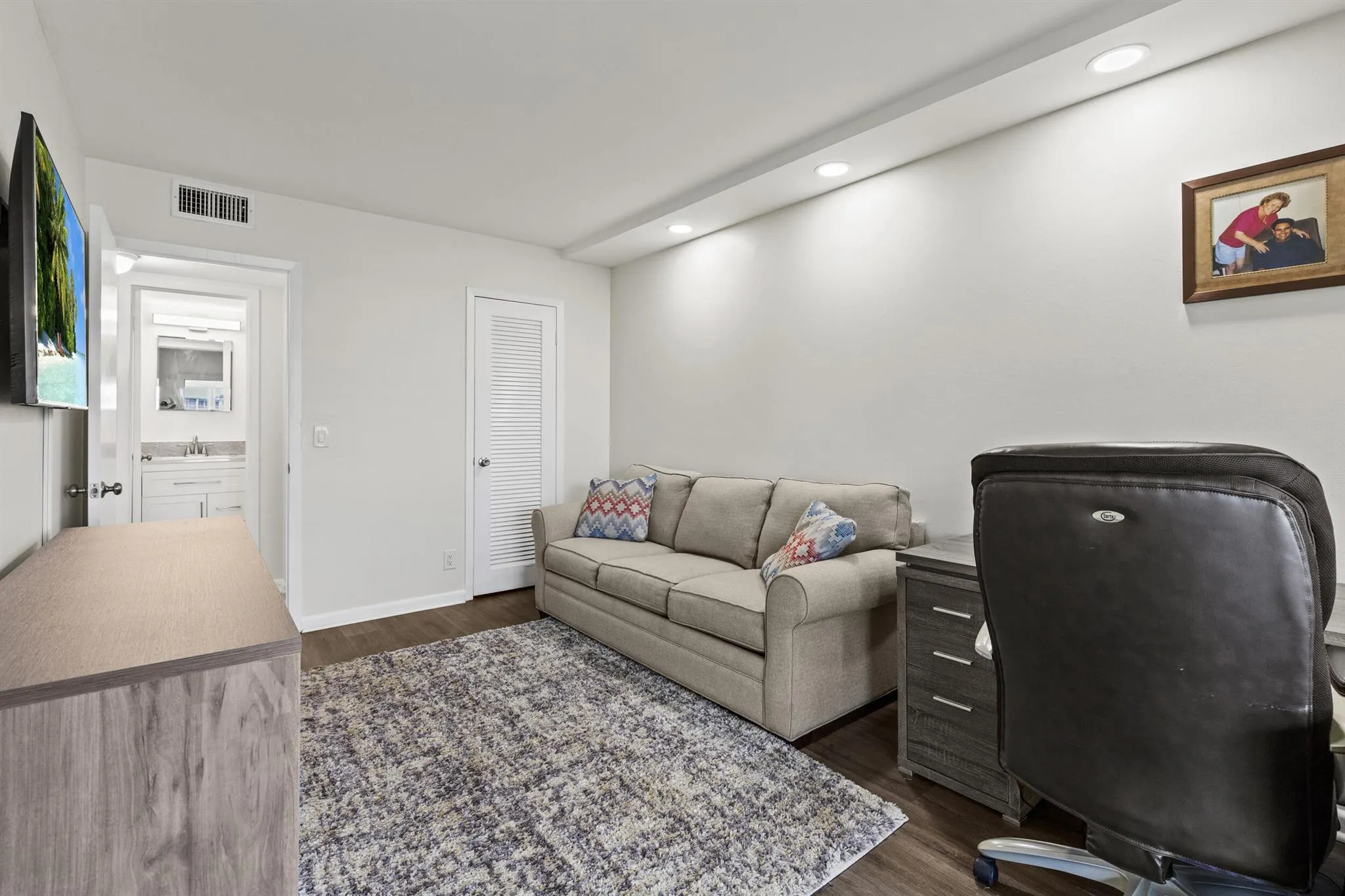 2069 Guildford D